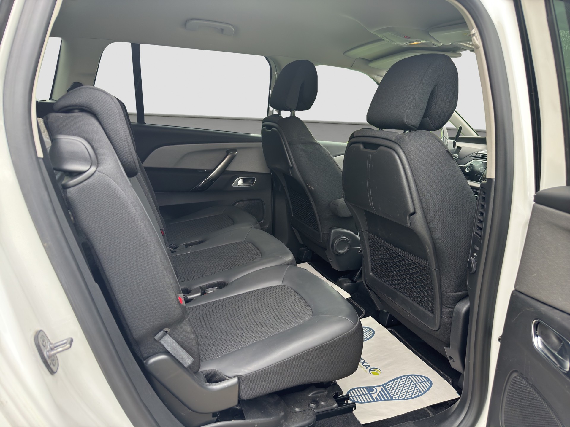 CITROEN Grand C4 Spacetourer 1.5 BlueHDi Shine EAT8-image-14