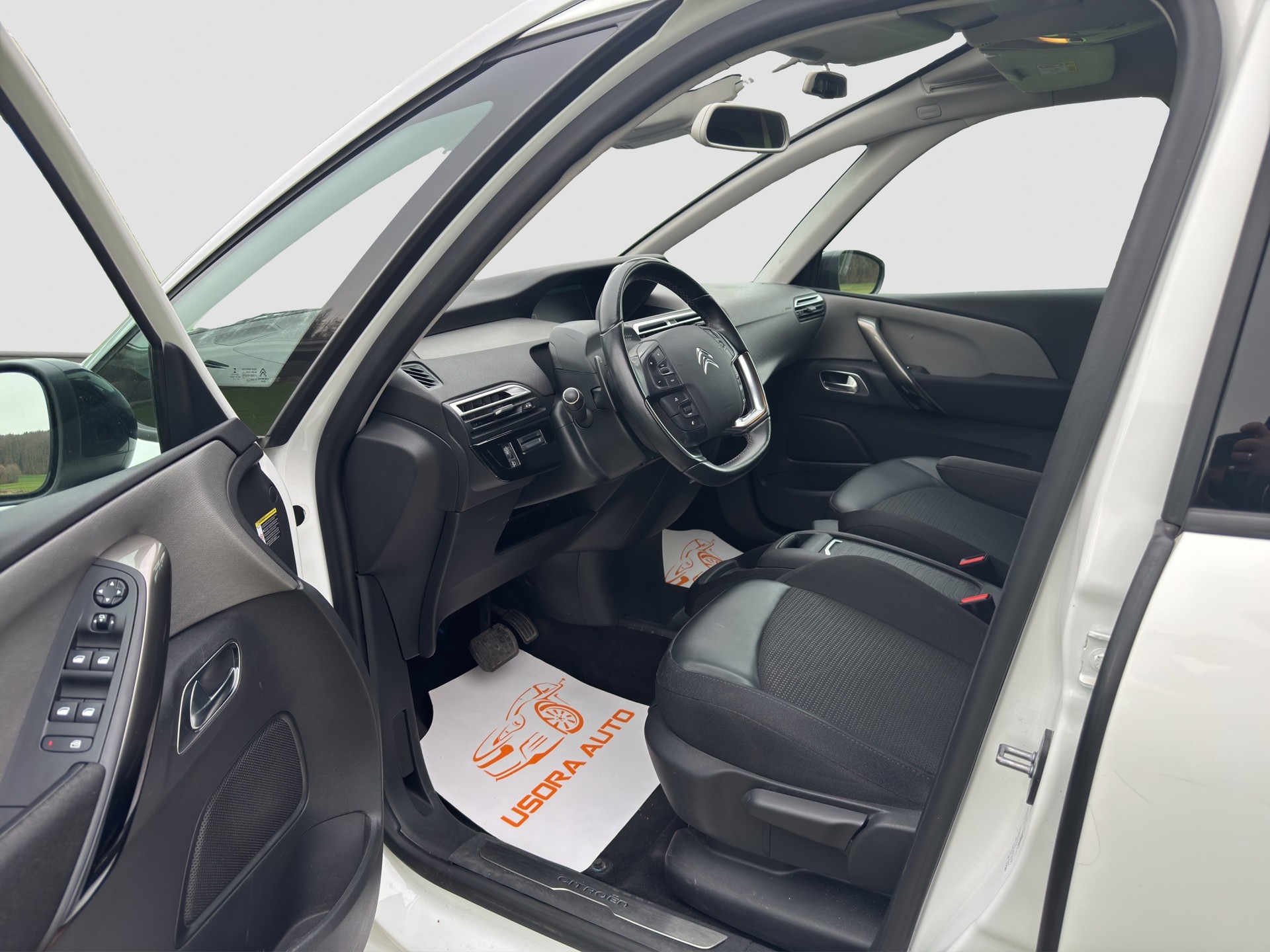 CITROEN Grand C4 Spacetourer 1.5 BlueHDi Shine EAT8-image-10