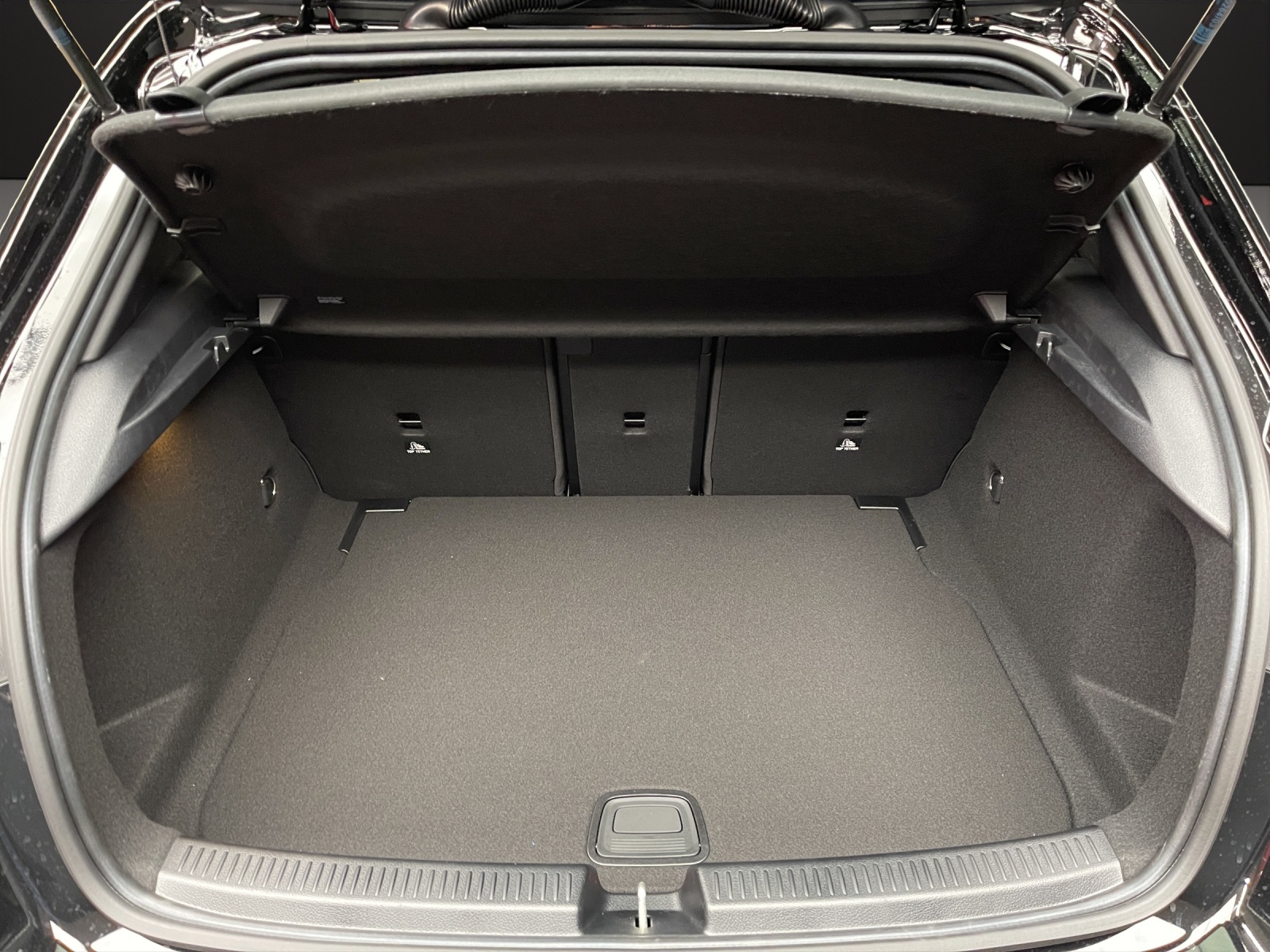 MERCEDES-BENZ A 220 4Matic 8G-DCT-image-10
