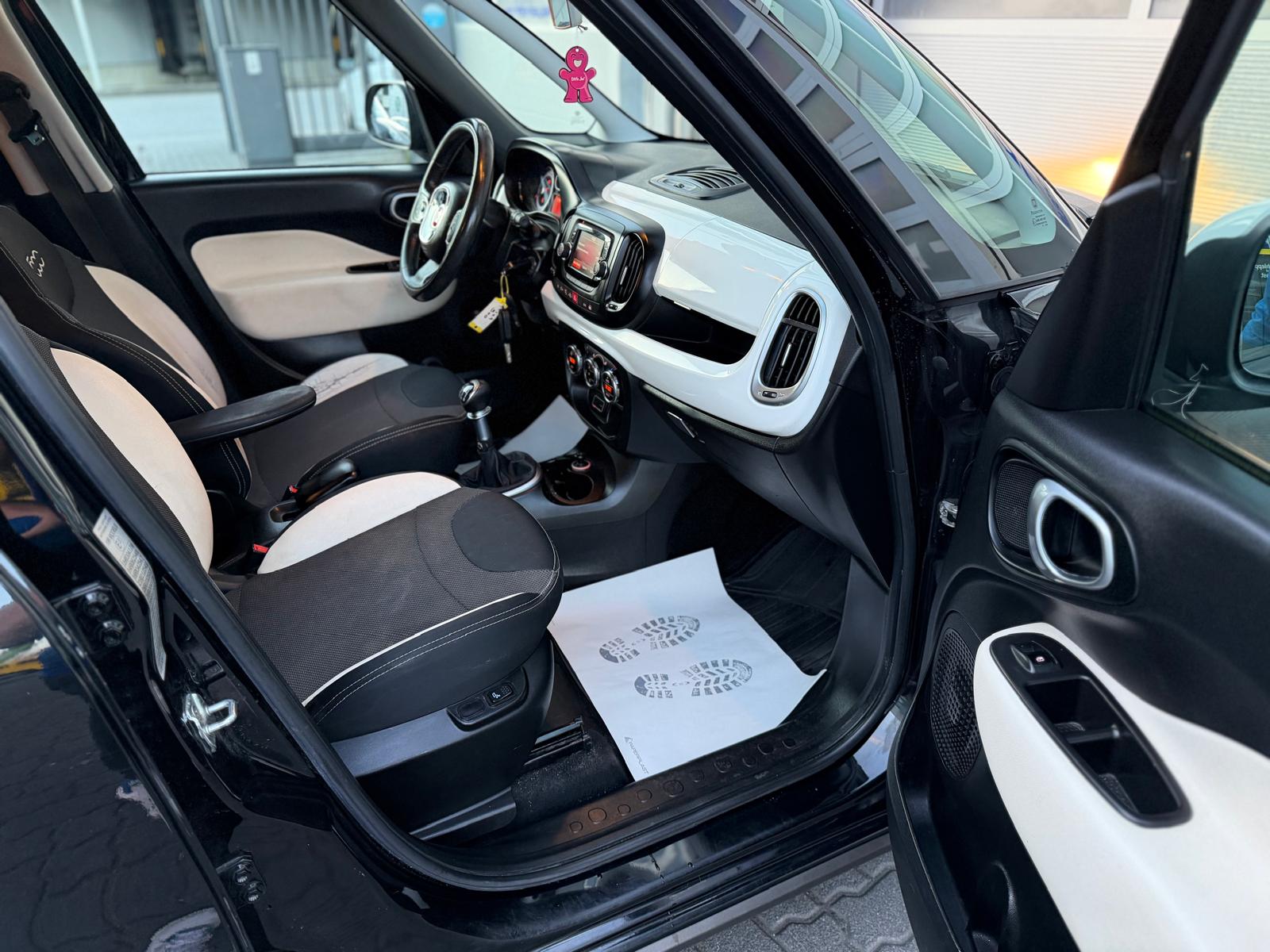 FIAT 500L 1.4 TB 16V Trekking-image-16