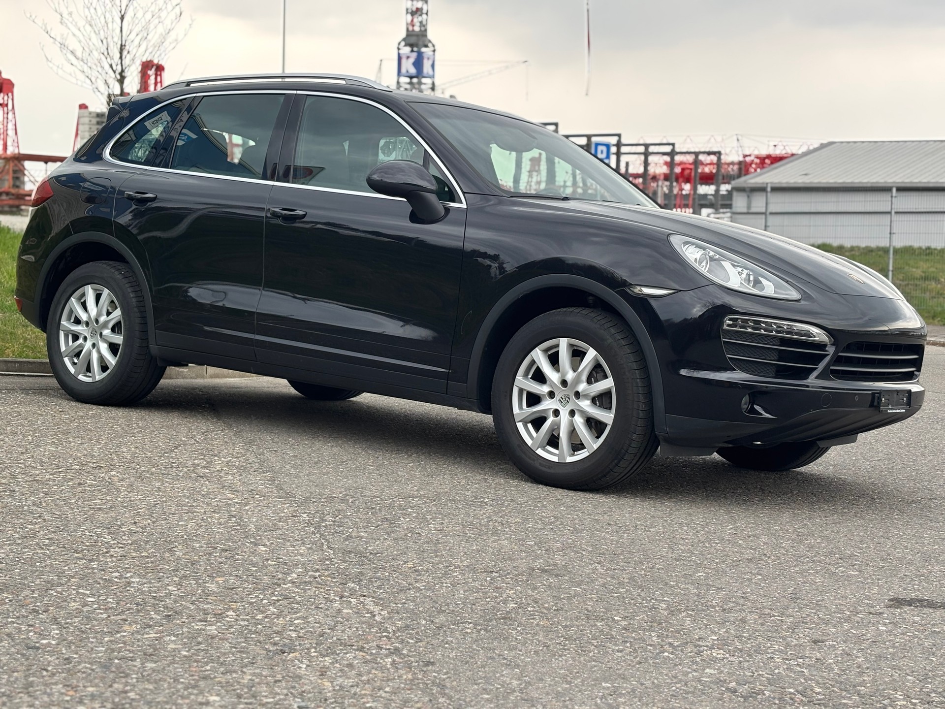 PORSCHE Cayenne Tiptronic-showroom-element-2