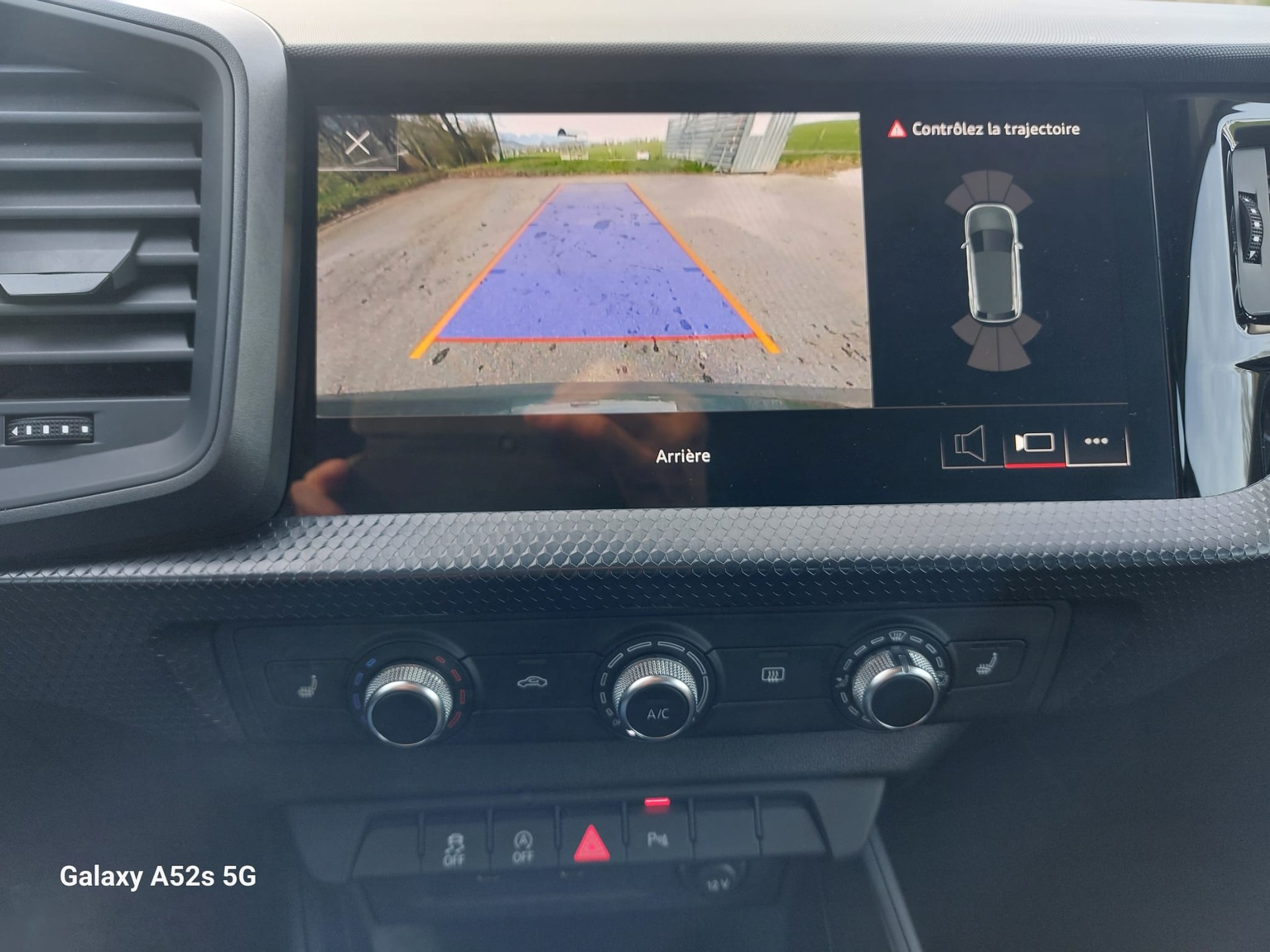 AUDI A1 allstreet 30 TFSI S-tronic-image-12
