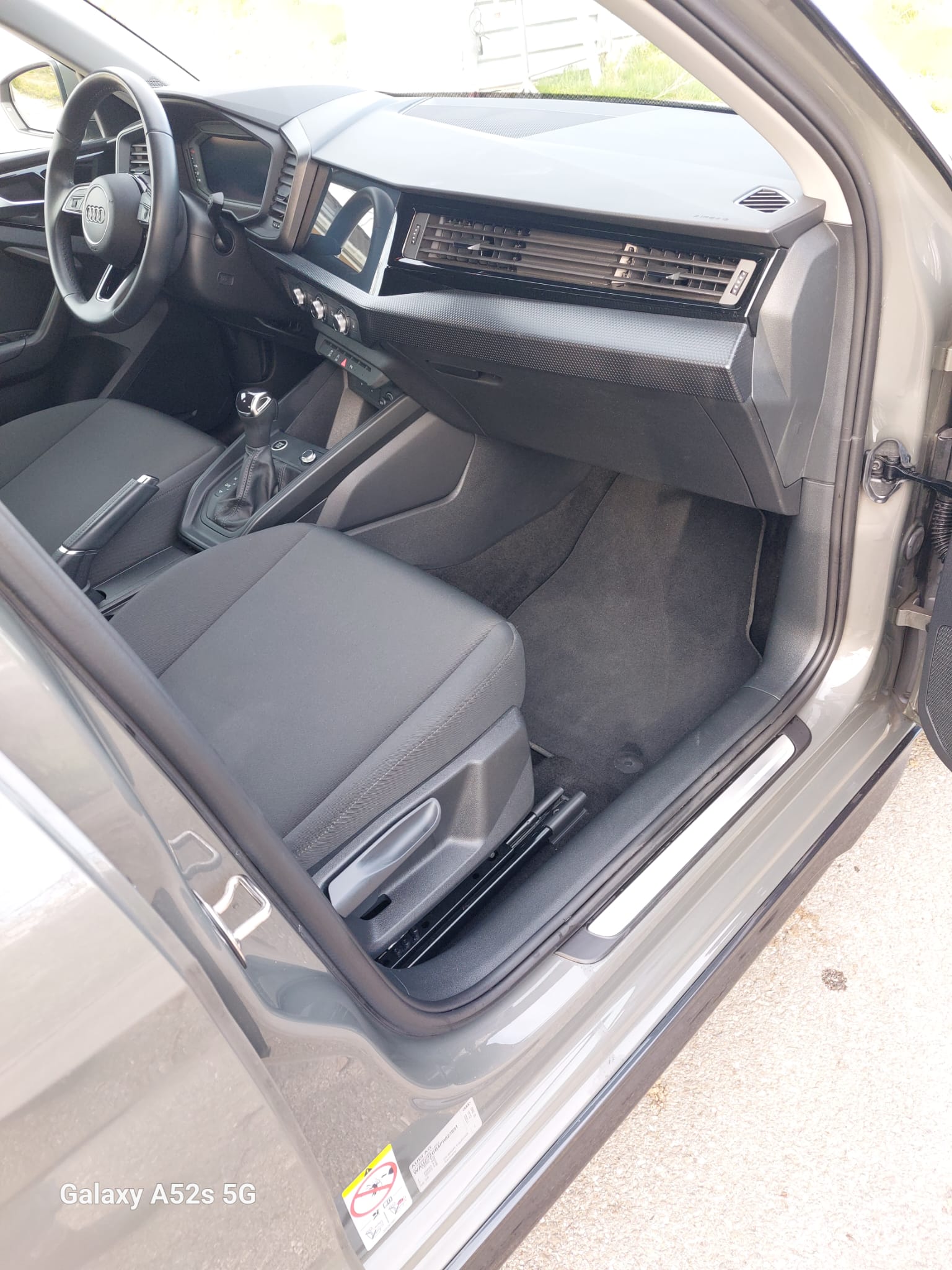 AUDI A1 allstreet 30 TFSI S-tronic-image-6