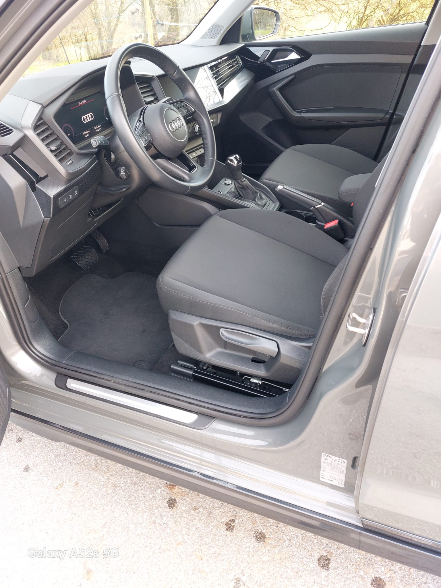 AUDI A1 allstreet 30 TFSI S-tronic-image-8
