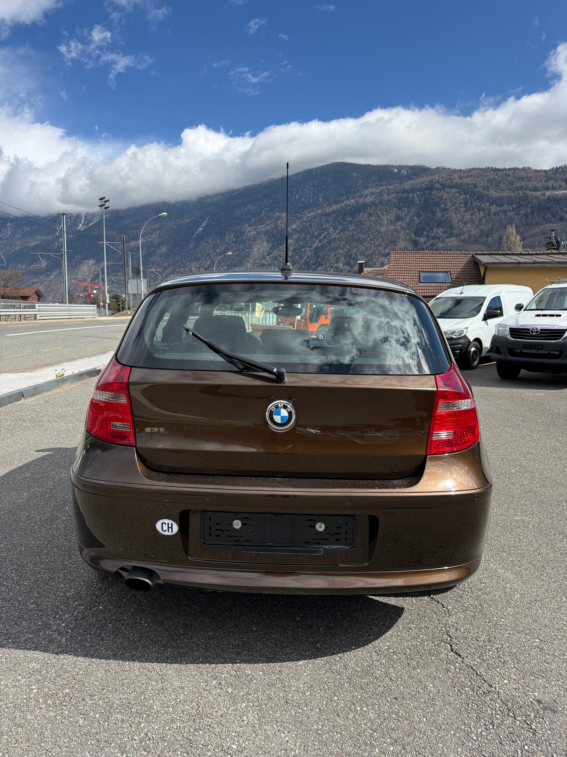 BMW 116i-image-7