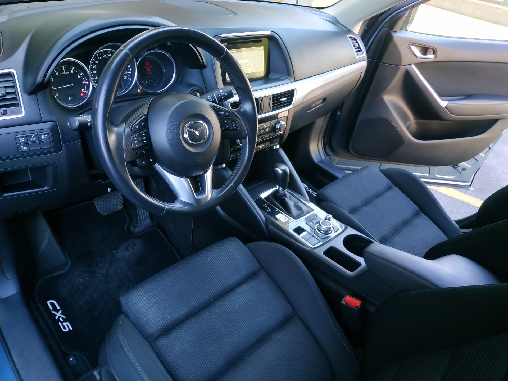 MAZDA CX-5 2.0 Ambition AWD Automatic-image-9