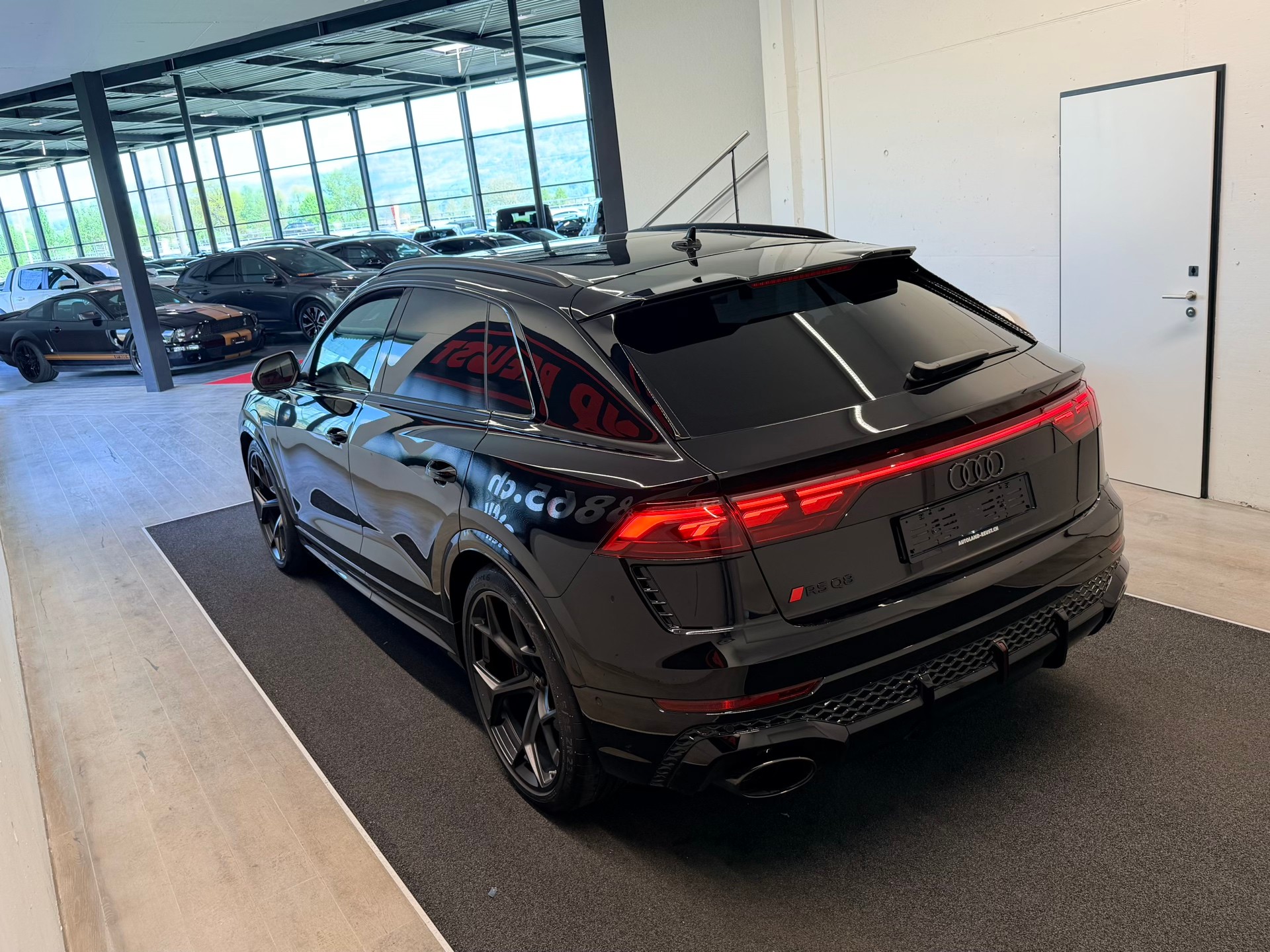 AUDI RSQ8 performance quattro-image-9