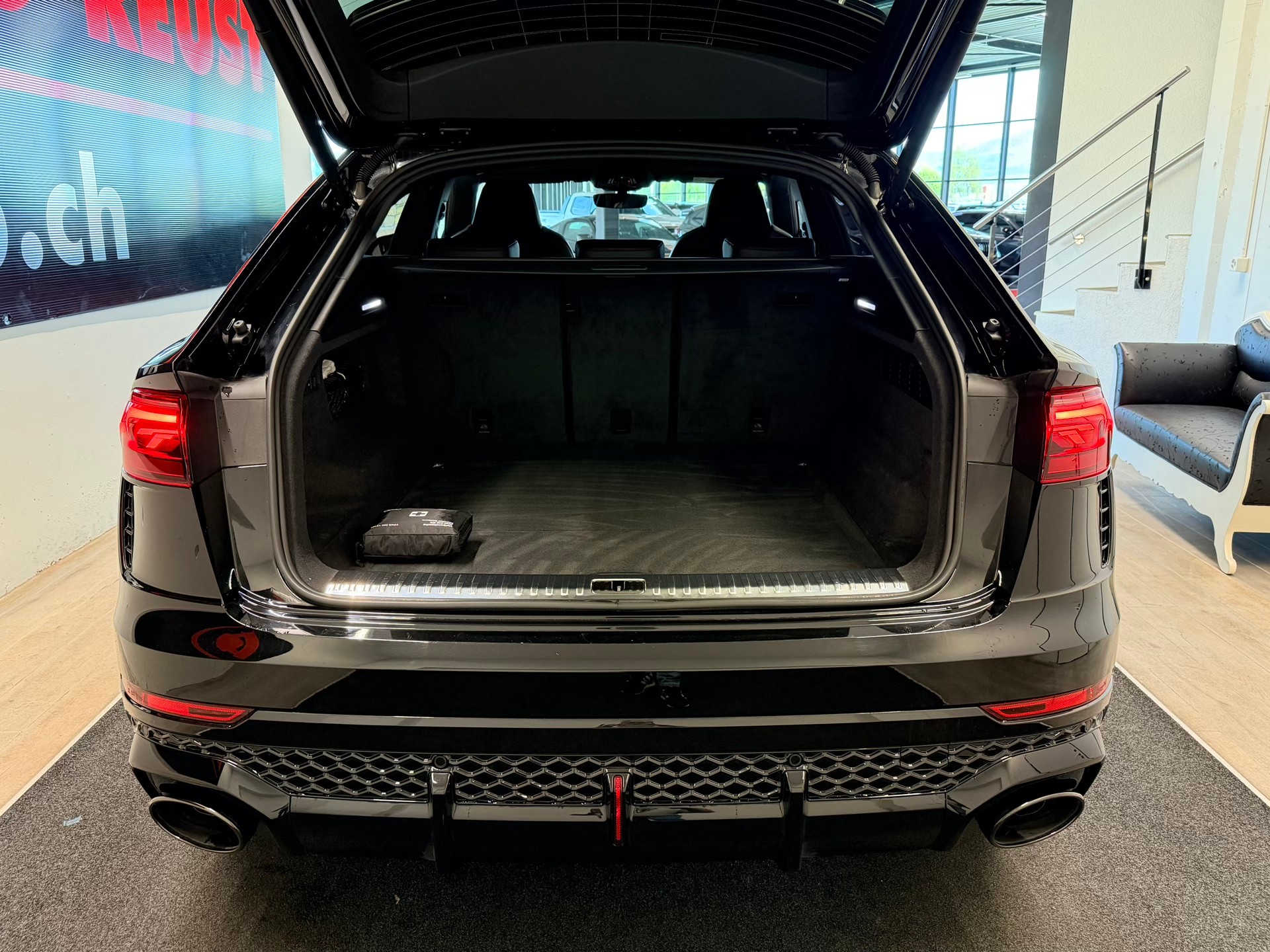 AUDI RSQ8 performance quattro-image-10