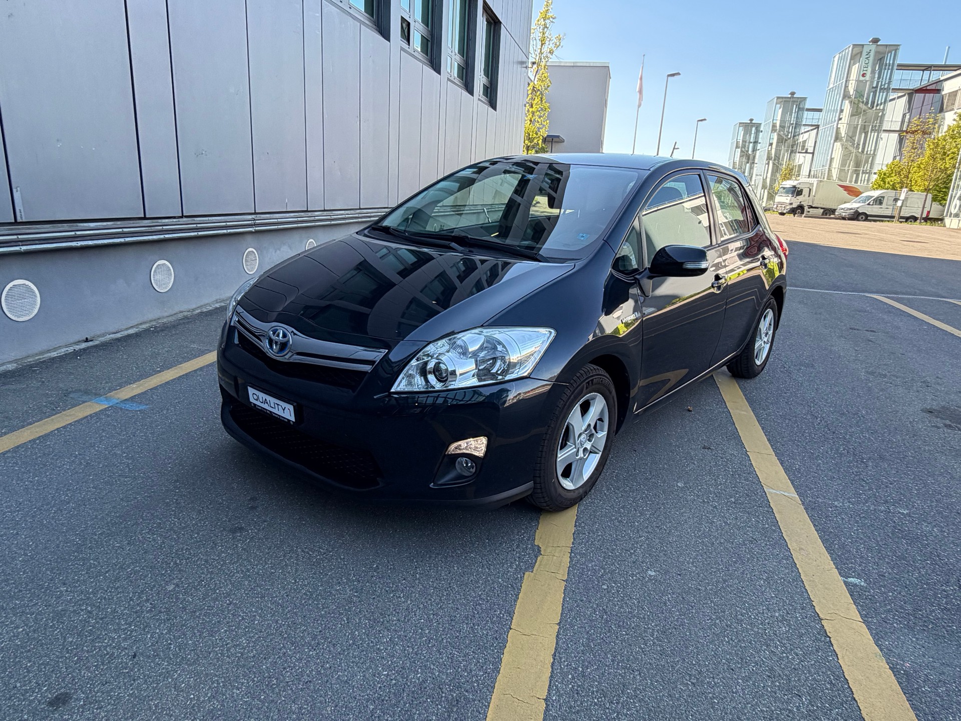 TOYOTA Auris 1.8 16V HSD Linea Luna