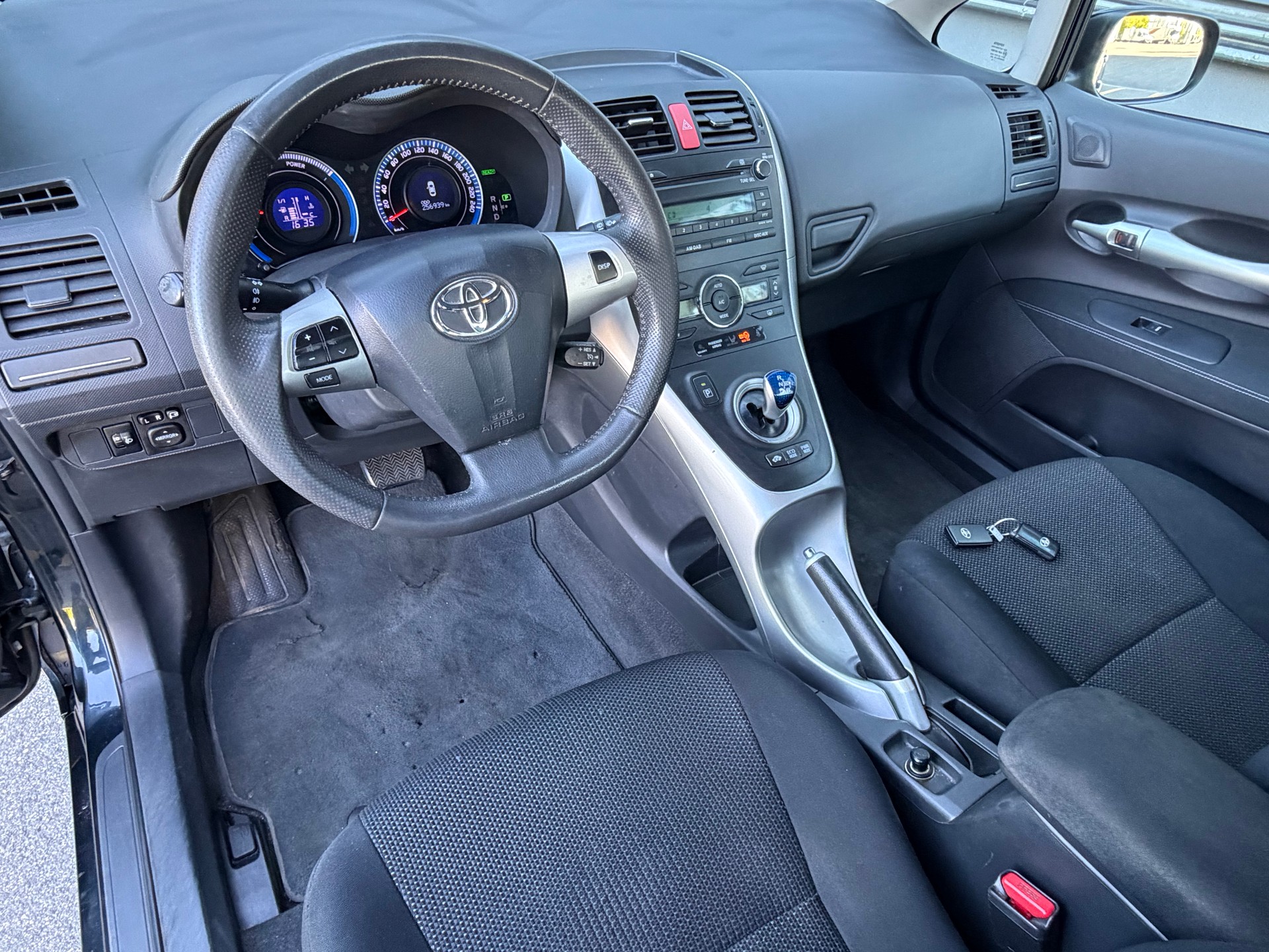 TOYOTA Auris 1.8 16V HSD Linea Luna-image-15
