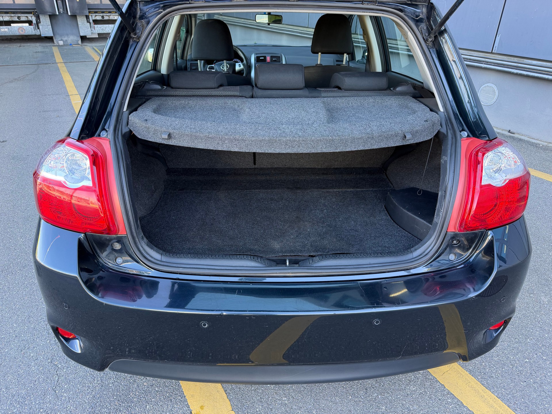 TOYOTA Auris 1.8 16V HSD Linea Luna-image-7