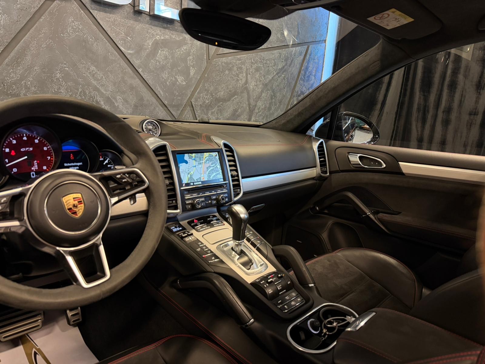 PORSCHE Cayenne GTS-image-9