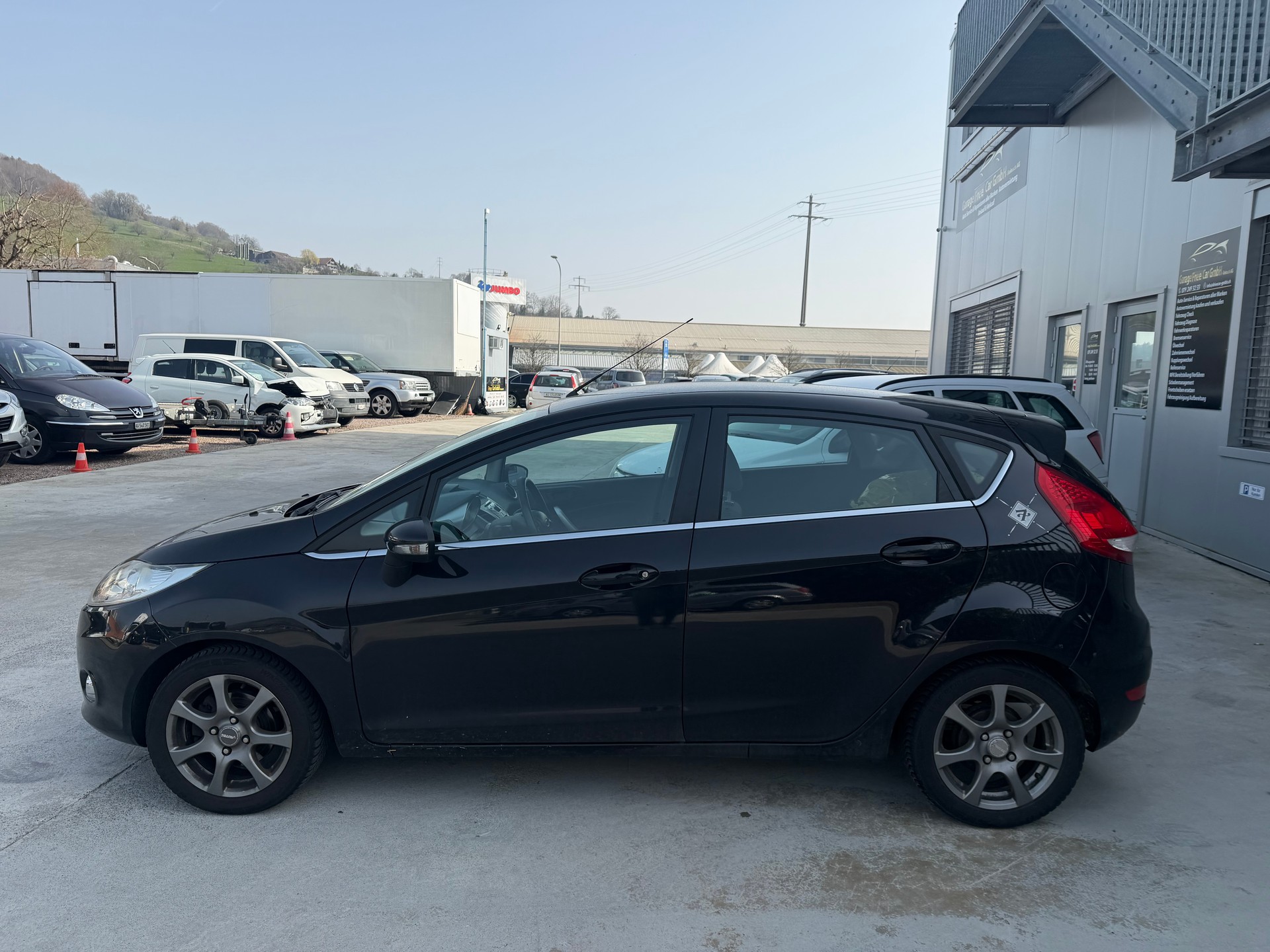 FORD Fiesta 1.4 16V Titanium-image-3