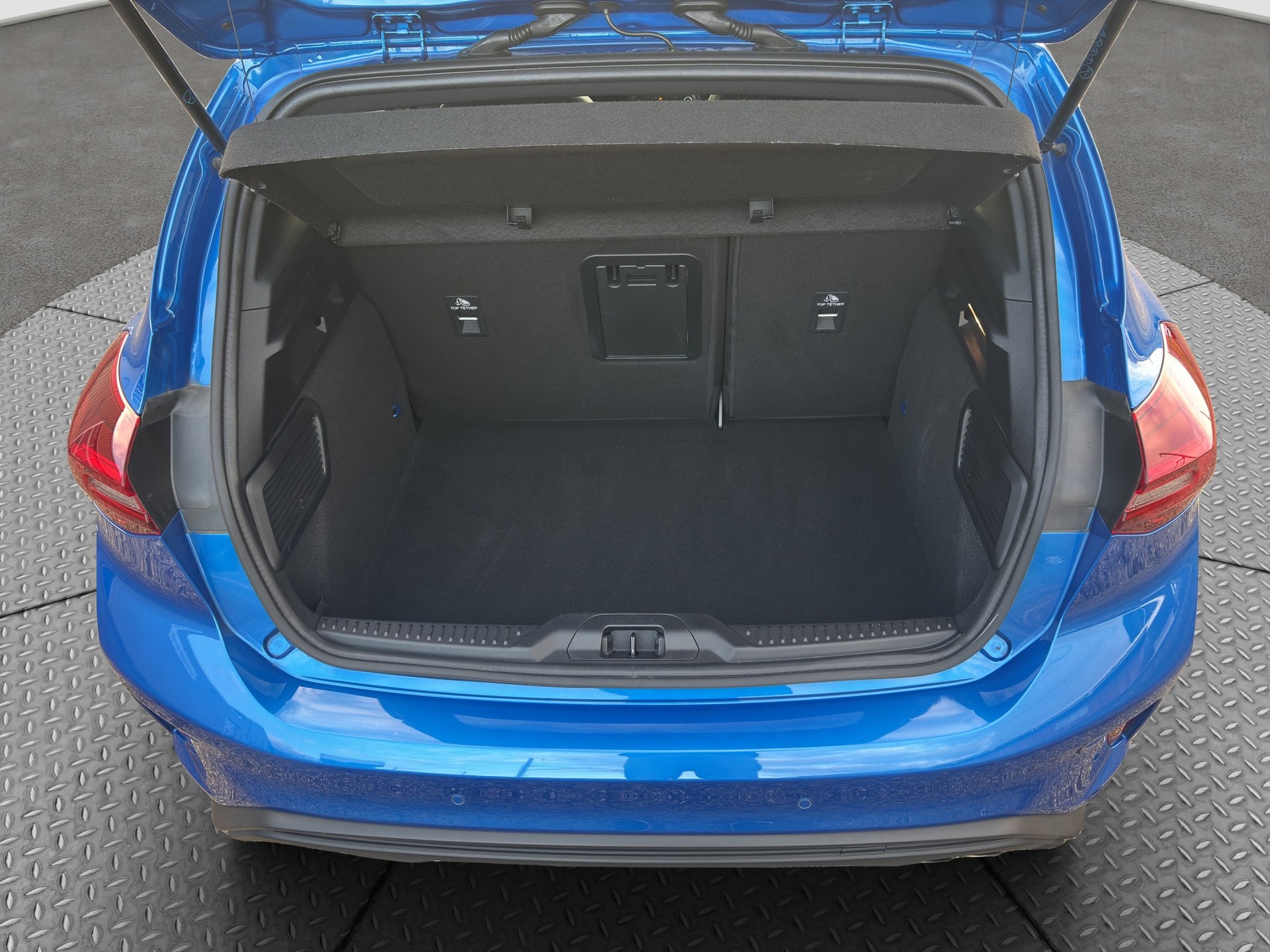 FORD Focus 1.0 MHEV ST-Line Vignale-image-15