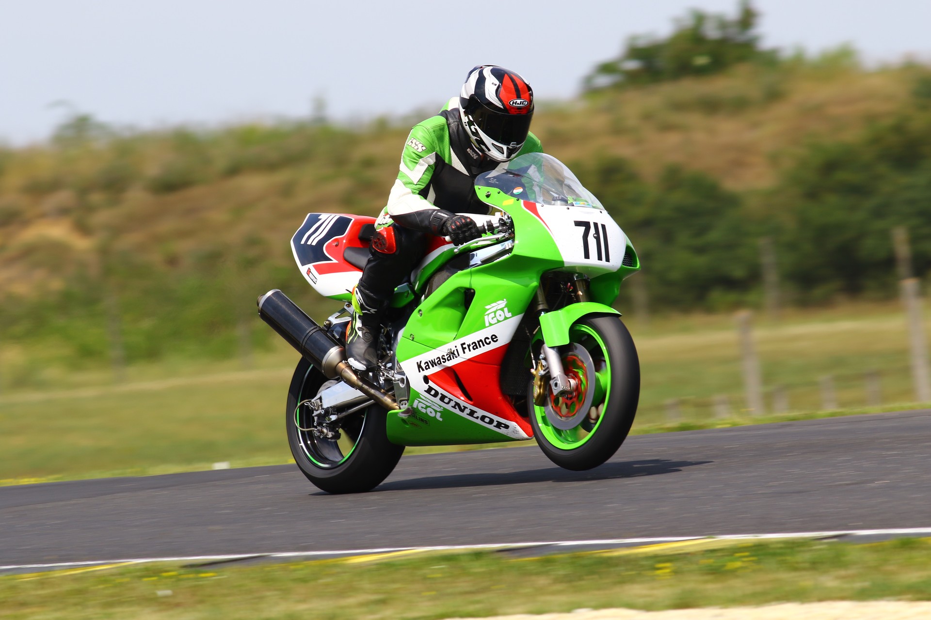 KAWASAKI ZXR-750RR-image-11