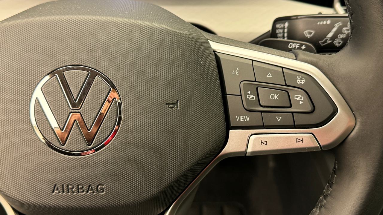 VW Golf VIII 1.5 TSI PHEV Limited-image-9