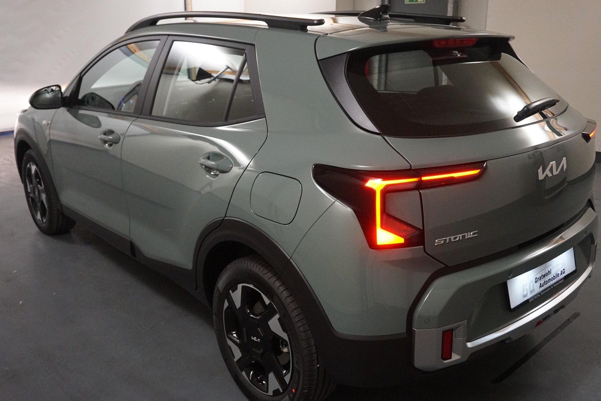 KIA Stonic 1.0 T-GDi-image-5