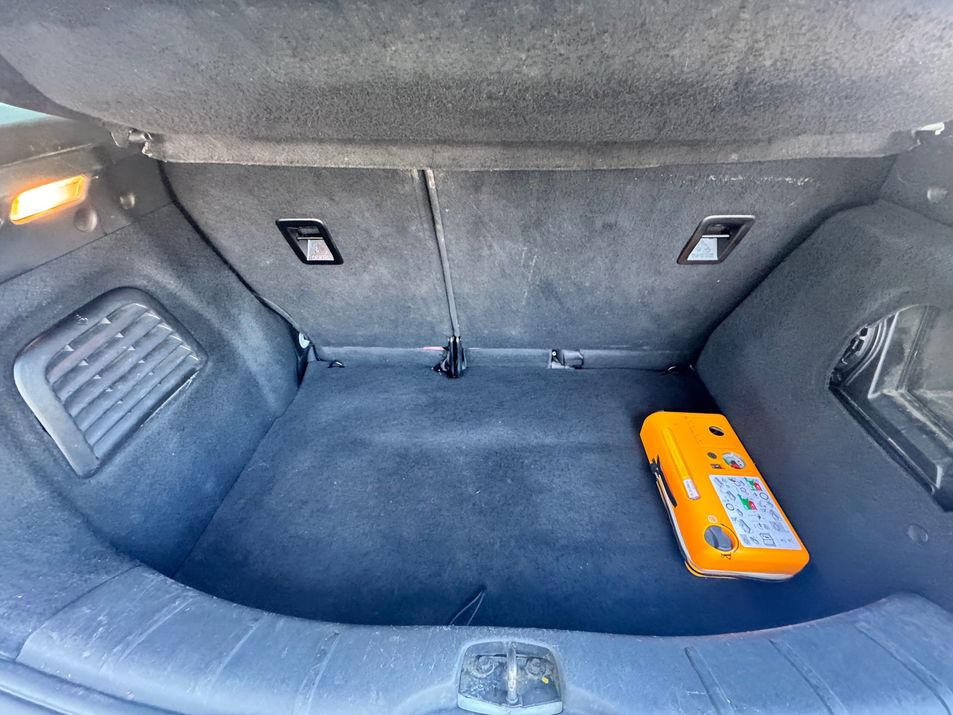 CITROEN C3 1.6i 16V Red Block-image-14