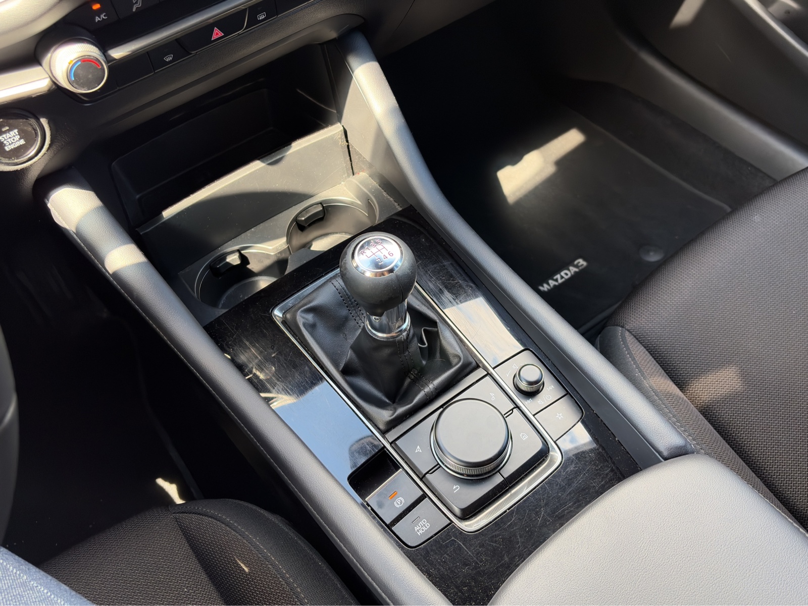 MAZDA 3 HB G 122 Ambition-image-9