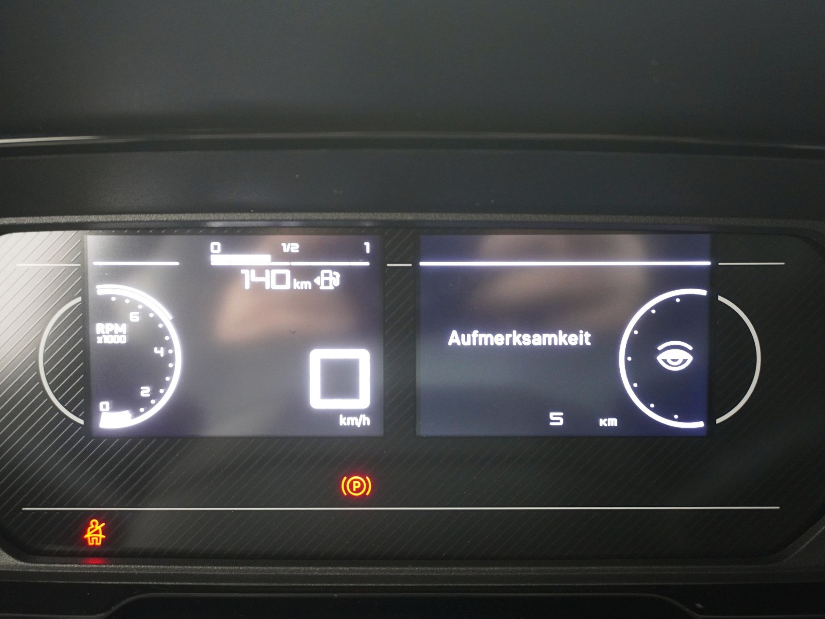 CITROEN Berlingo M 1.5 BlueHDi 100 First S/S-image-10