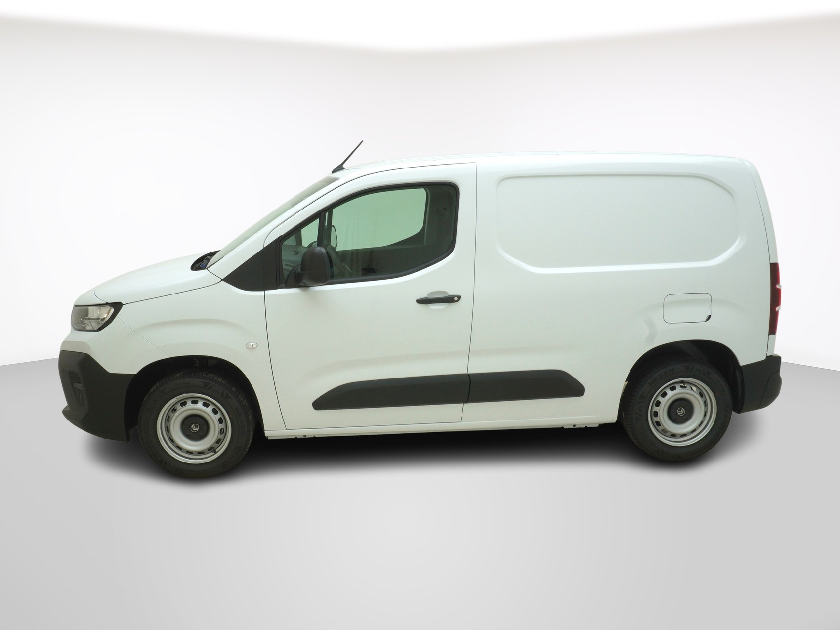 CITROEN Berlingo M 1.5 BlueHDi 100 First S/S-image-1