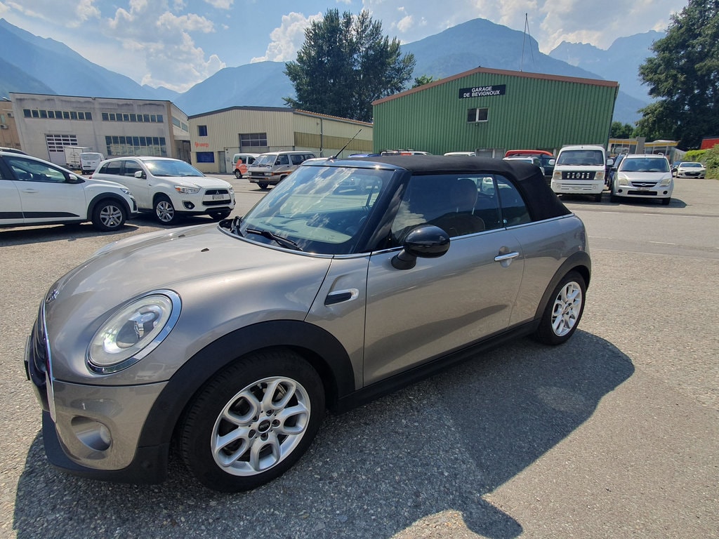 MINI Cooper Cabriolet-image-7