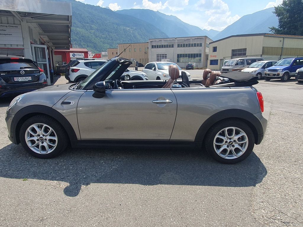 MINI Cooper Cabriolet-image-1