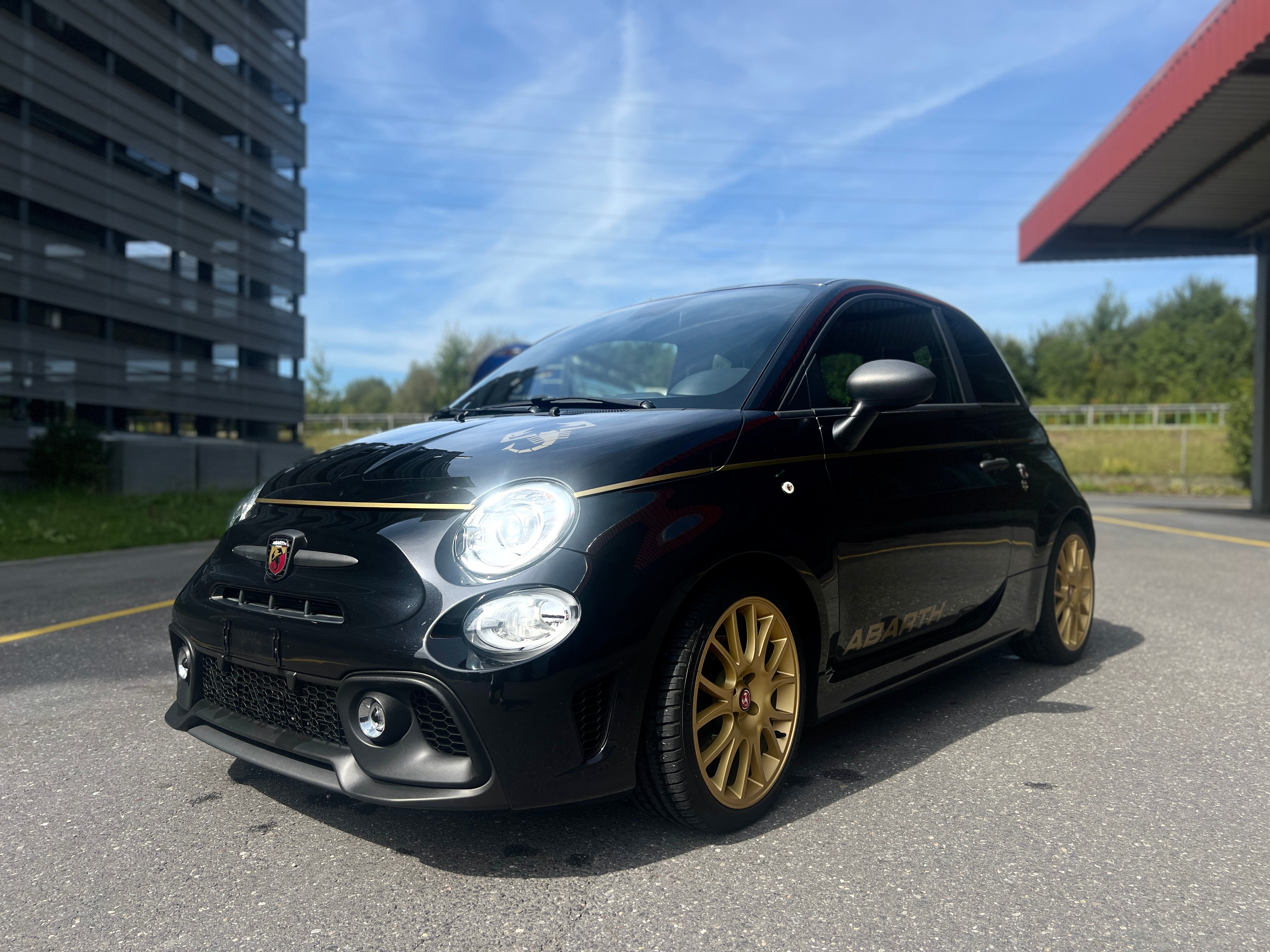Car photo