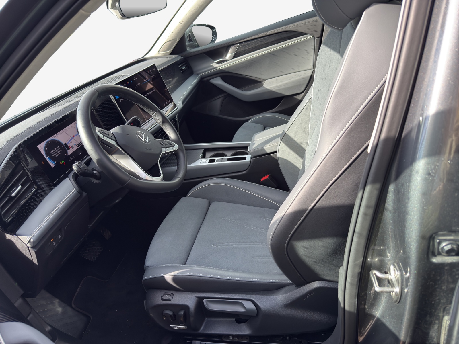 VW Passat Variant 2.0 TDI evo Elegance DSG-image-7