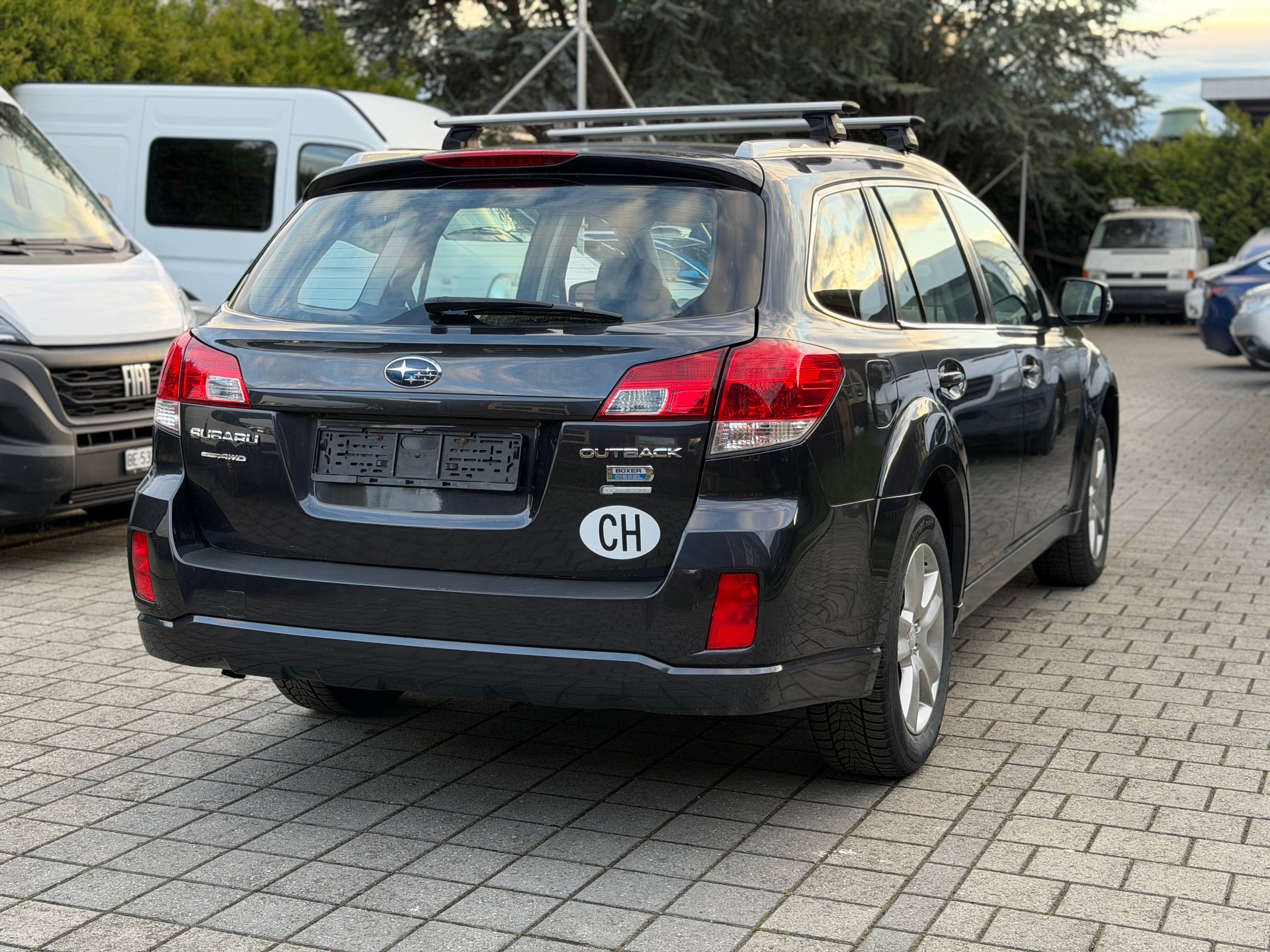 SUBARU Outback 2.0D Swiss Classic AWD Lineartronic-showroom-element-3