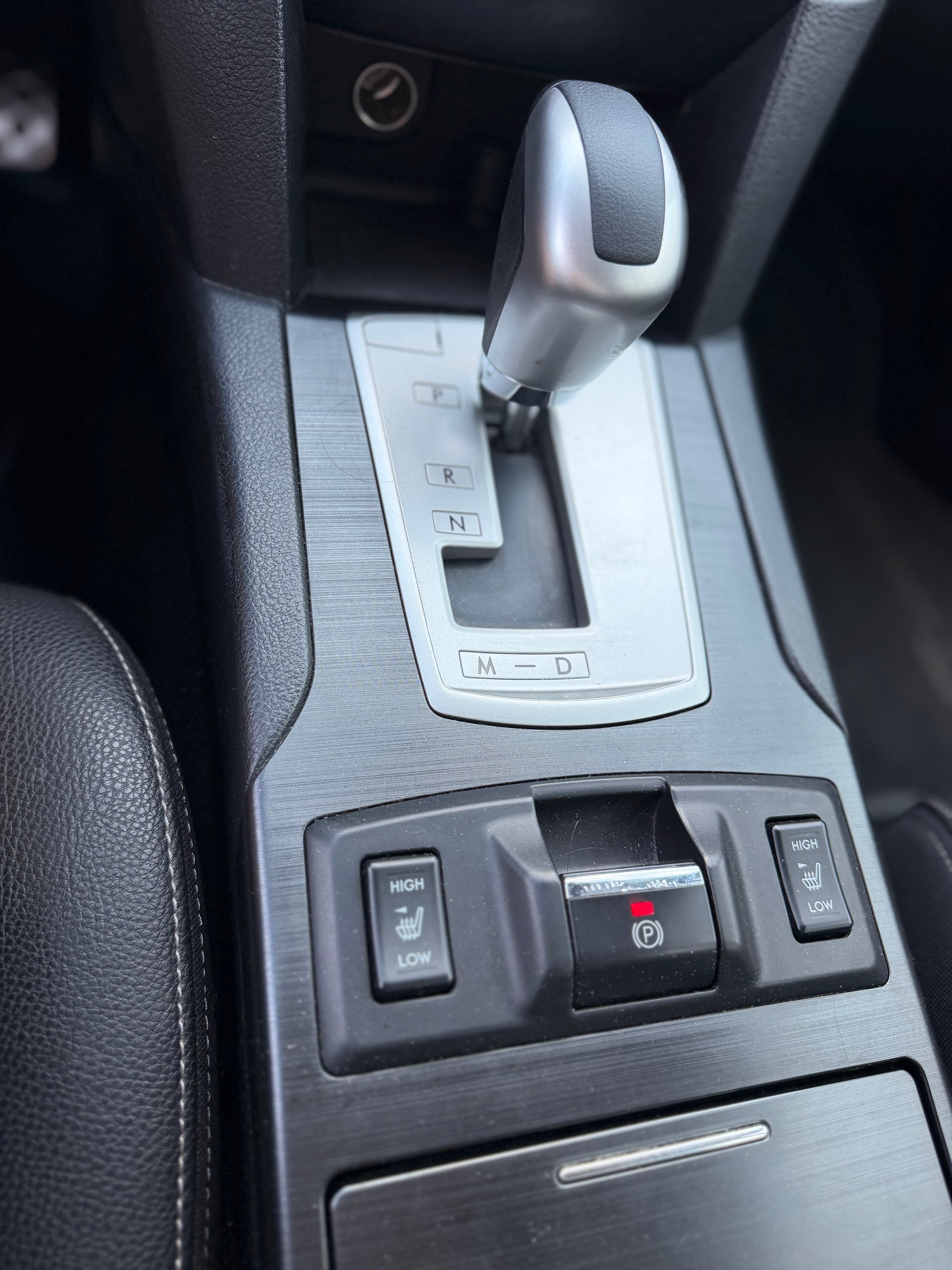 SUBARU Outback 2.0D Swiss Classic AWD Lineartronic-image-14