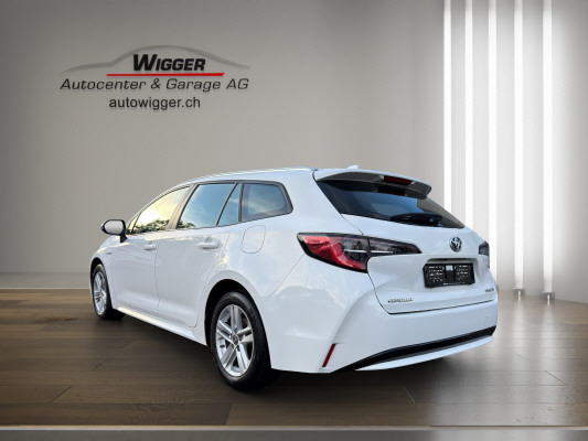 TOYOTA Corolla TS 1.8 HSDComfort-image-2