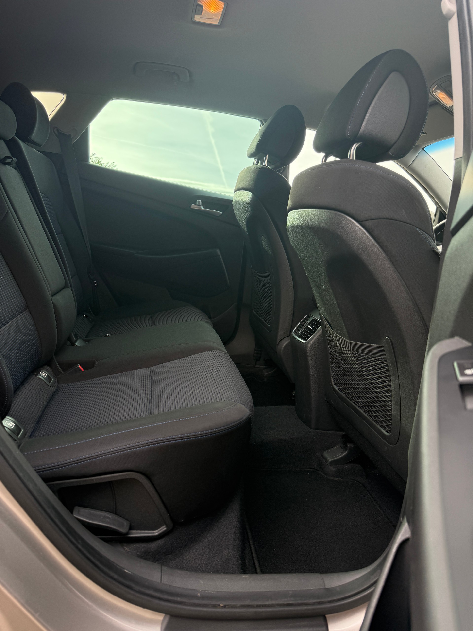 HYUNDAI Tucson 2.0 CRDI Plena 4WD Automatic-image-12
