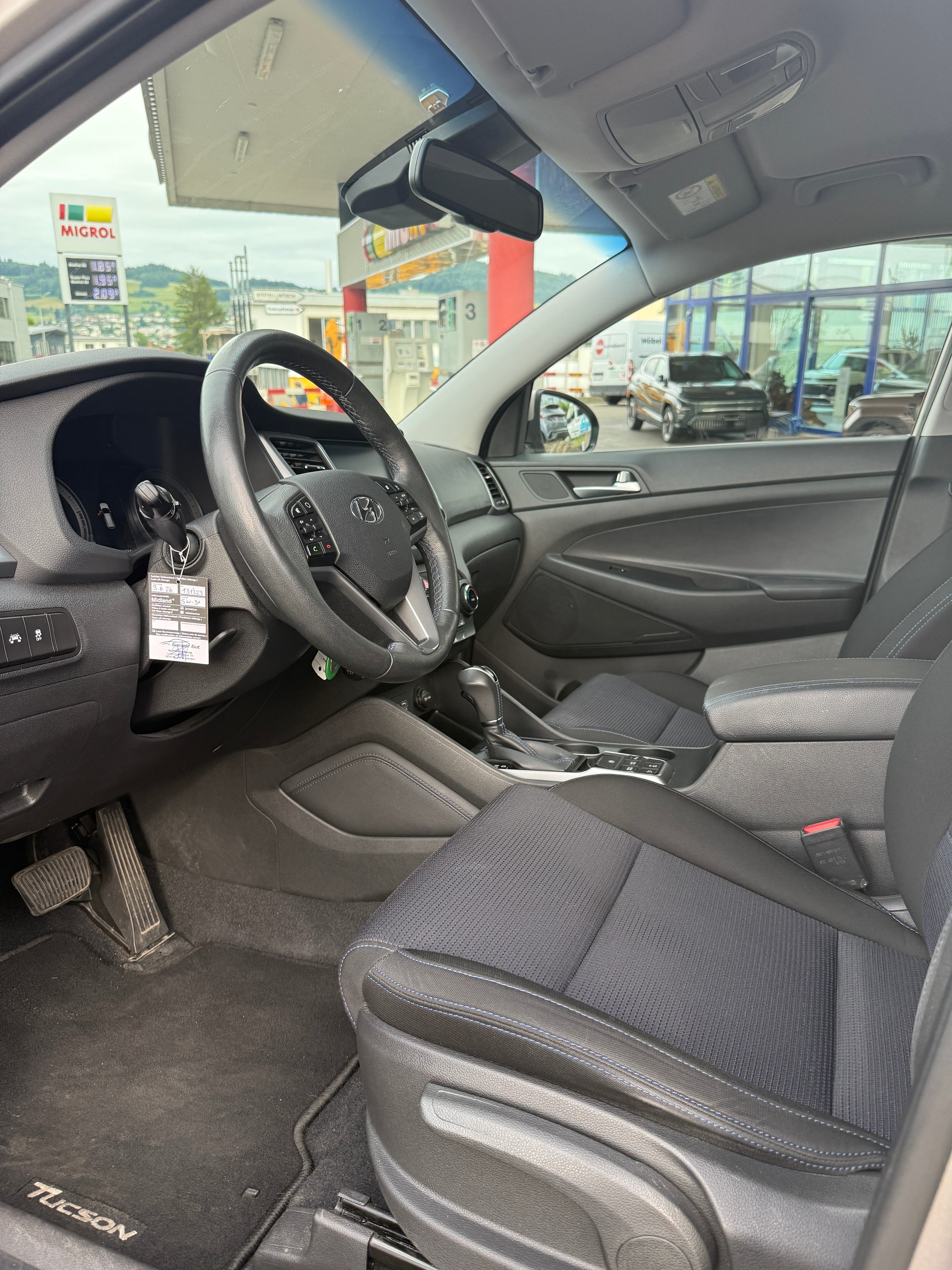 HYUNDAI Tucson 2.0 CRDI Plena 4WD Automatic-image-11