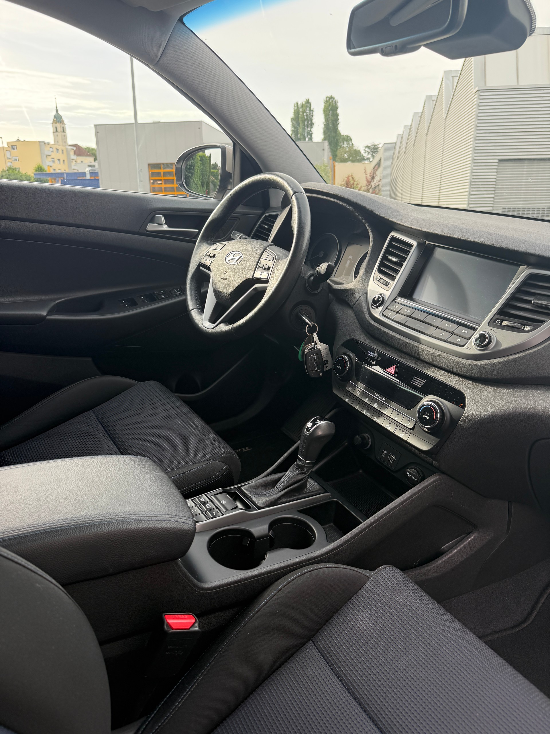 HYUNDAI Tucson 2.0 CRDI Plena 4WD Automatic-image-6