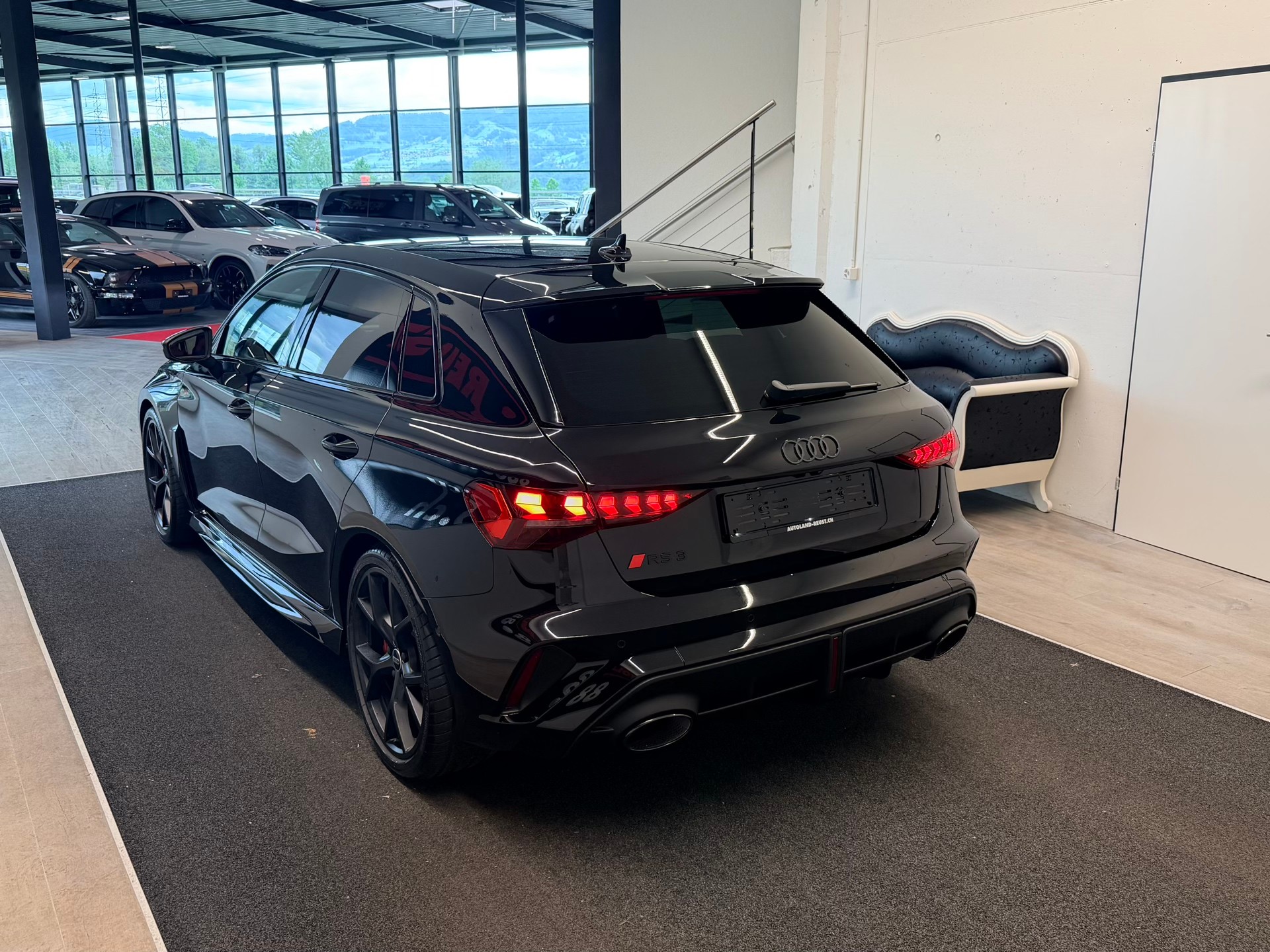 AUDI RS3 Sportback 2.5 TSI quattro S-tronic-image-8