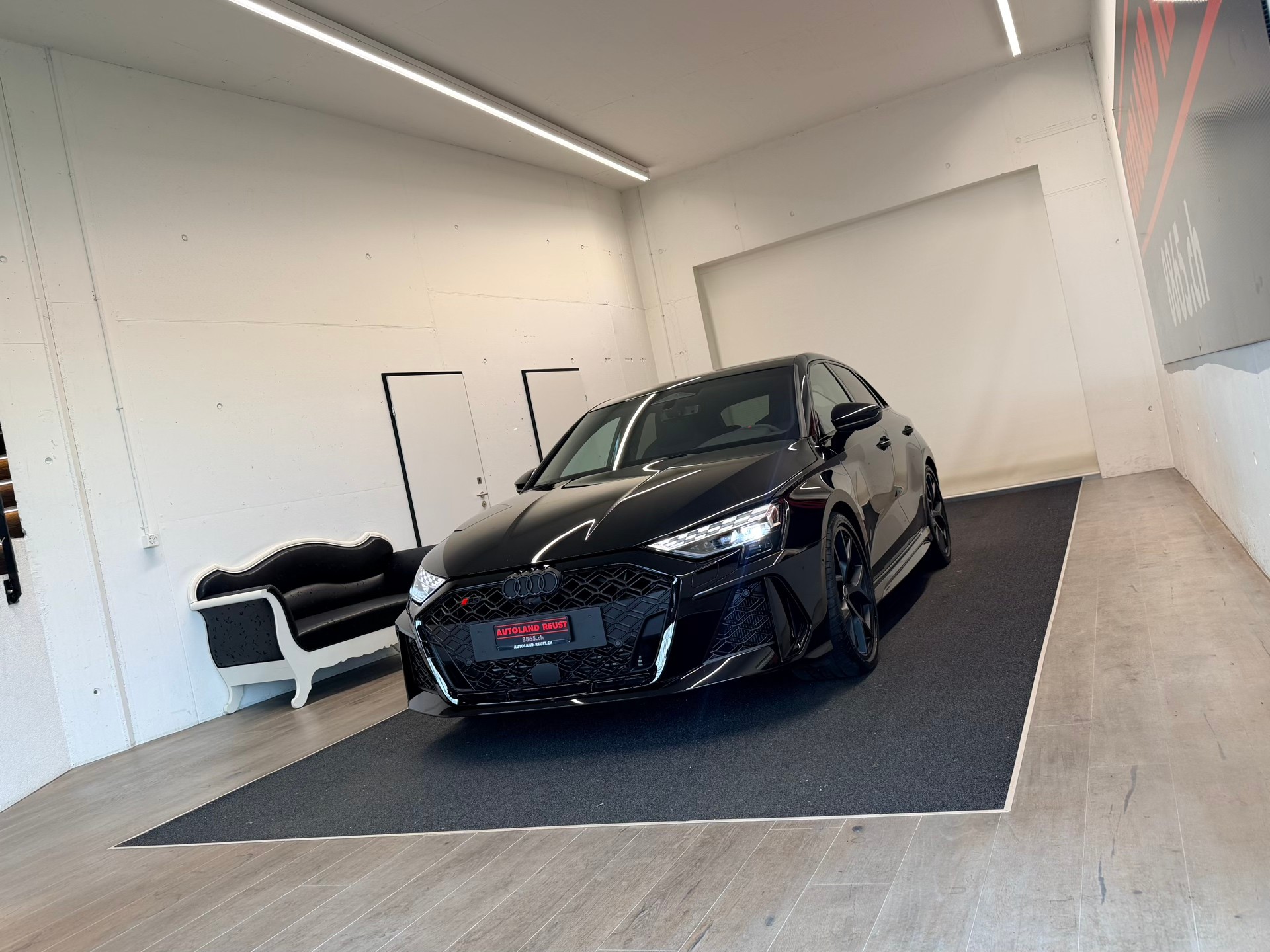 AUDI RS3 Sportback 2.5 TSI quattro S-tronic-showroom-element-2
