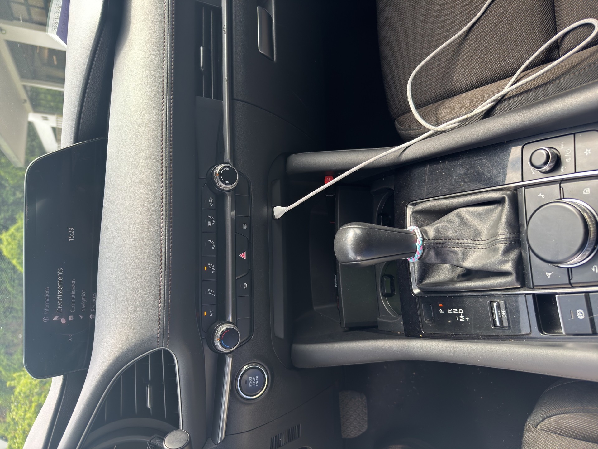 MAZDA 3 Hatchback SKYACTIV-X M Hybrid 180 Ambition Plus AWD-image-12
