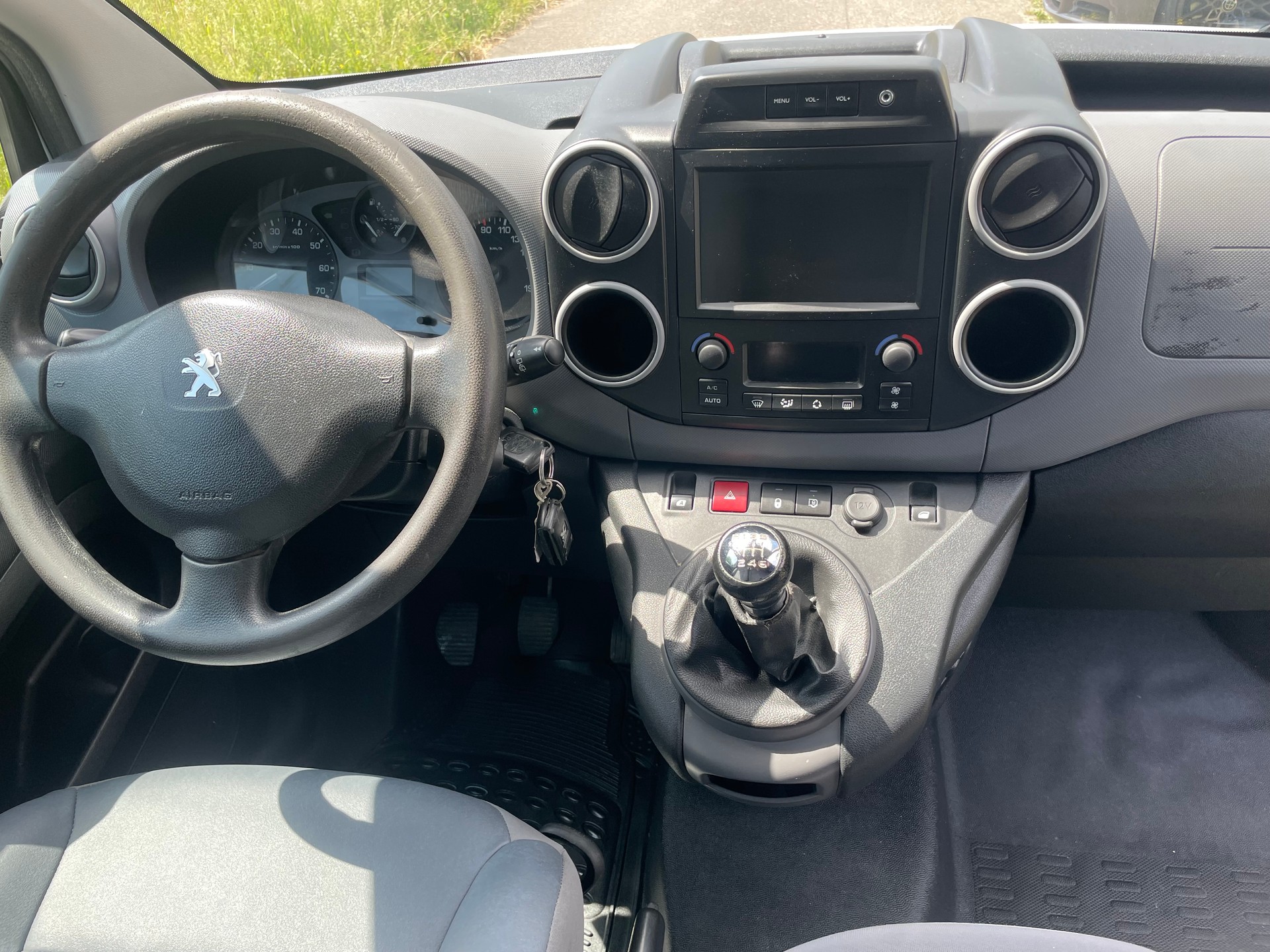 PEUGEOT Partner 1.6 BlueHDI S&S Active-image-10