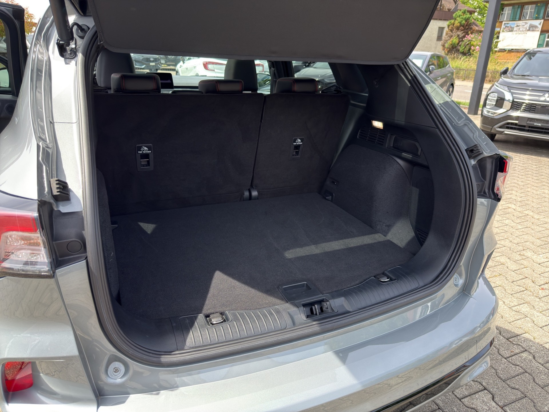 FORD Kuga 2.5 Plug-in Hybrid ST-Line X-image-14