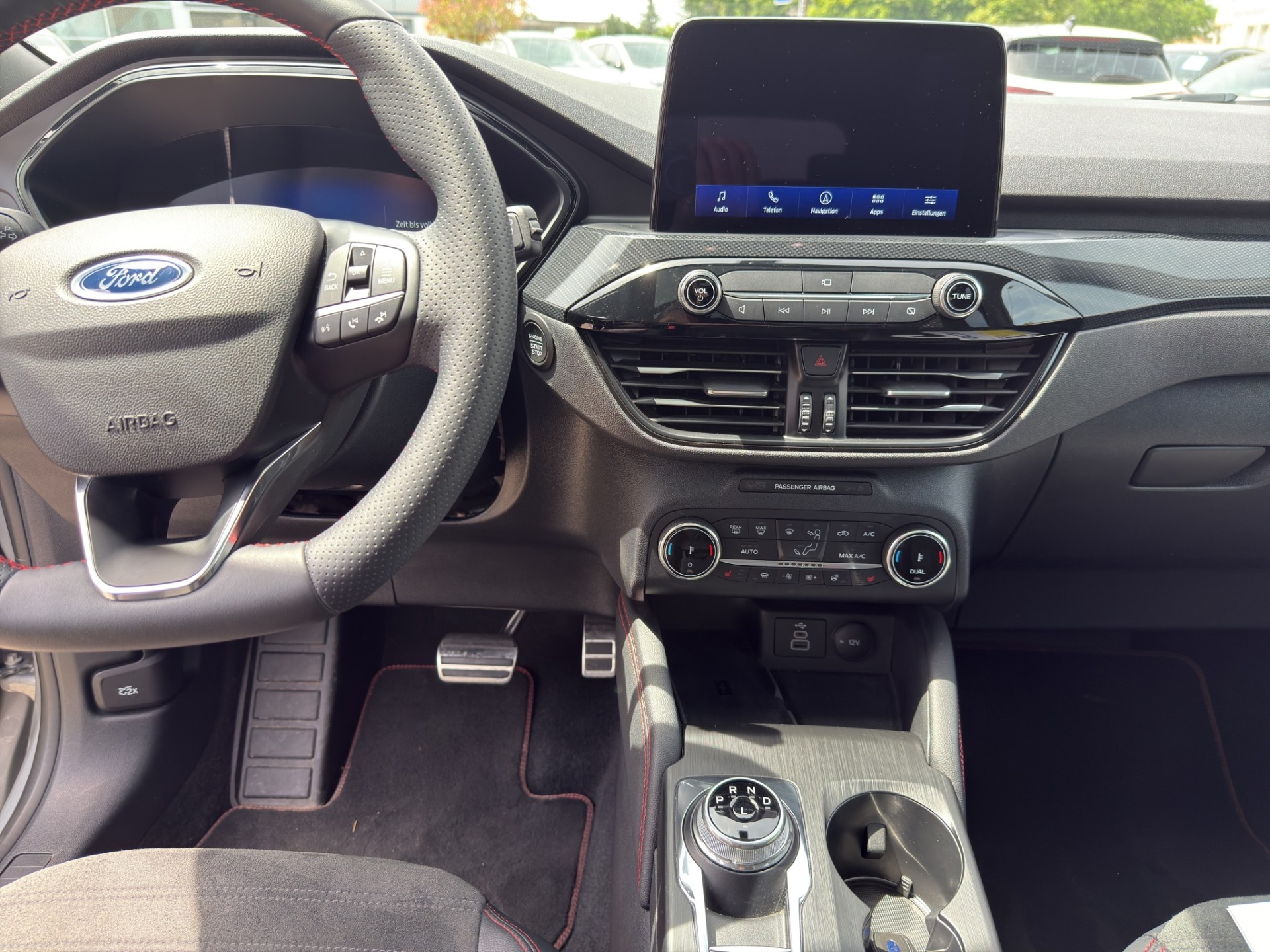 FORD Kuga 2.5 Plug-in Hybrid ST-Line X-image-10