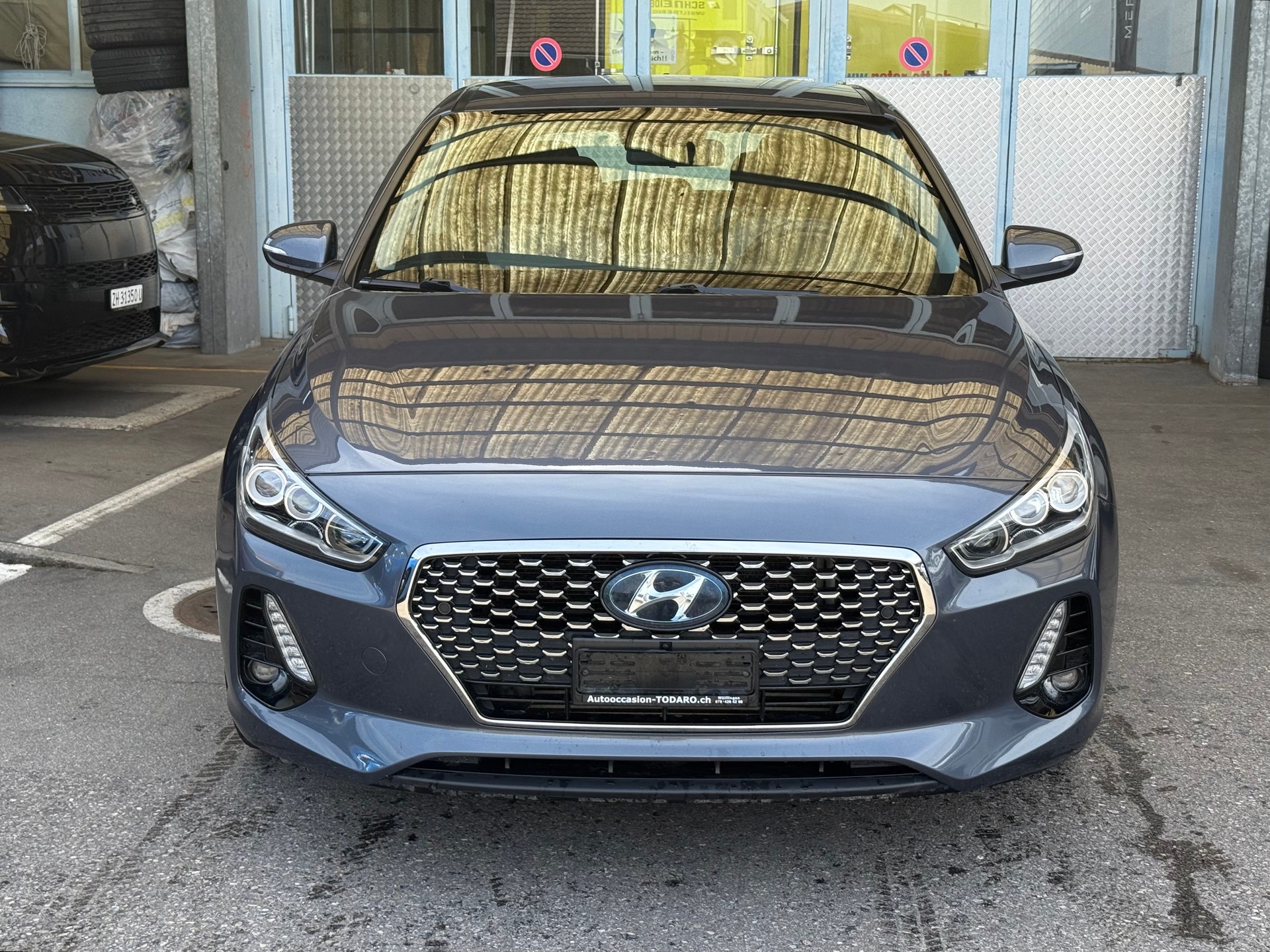 HYUNDAI i30 1.6 CRDi Amplia DCT-image-0