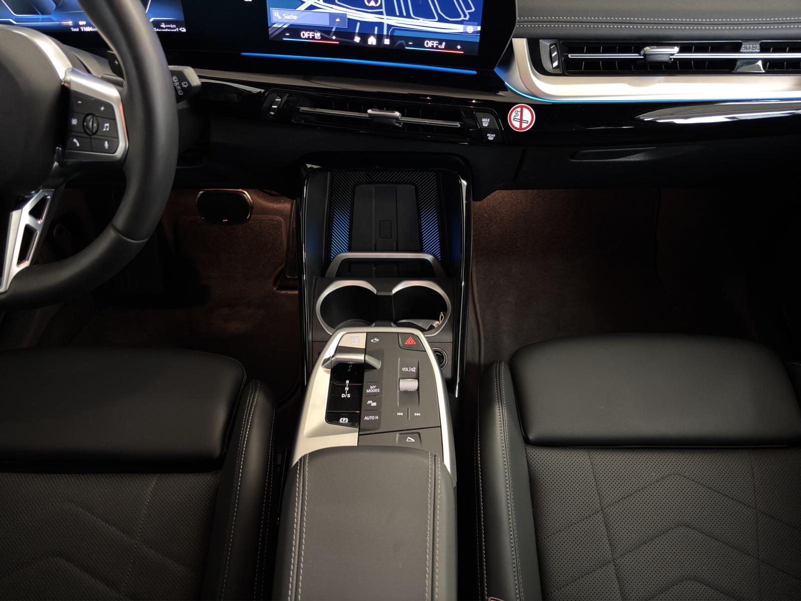 BMW X1 30e xDrive paddles-image-12