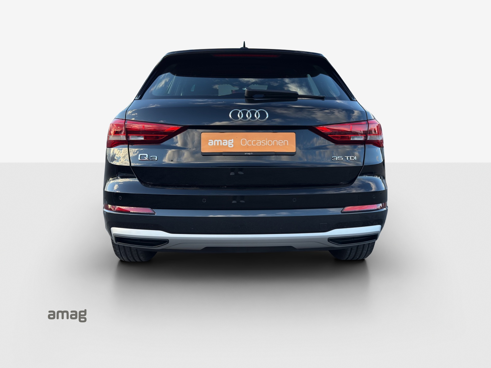 AUDI Q3 35 TDI advanced Attraction quattro S-tronic-image-3