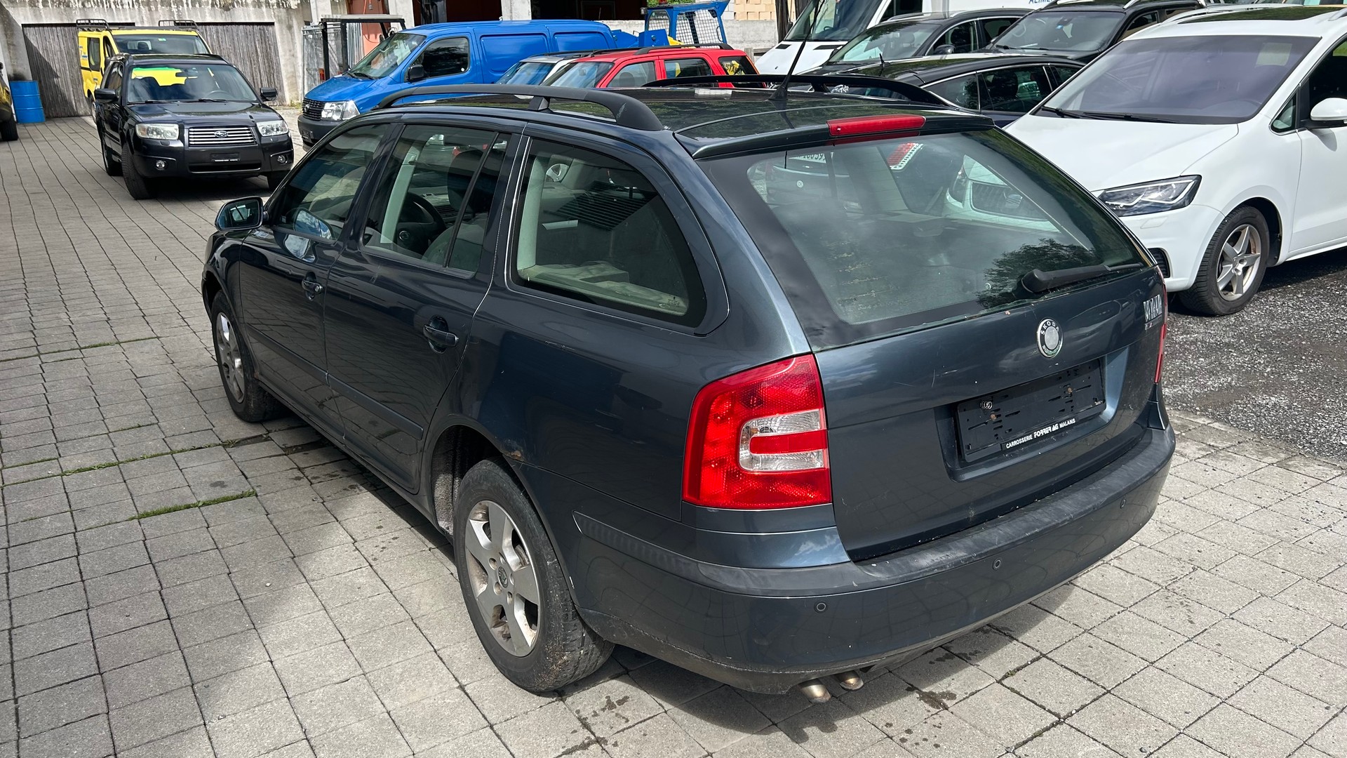 SKODA Octavia 1.9 TDI Adventure 4x4-image-3
