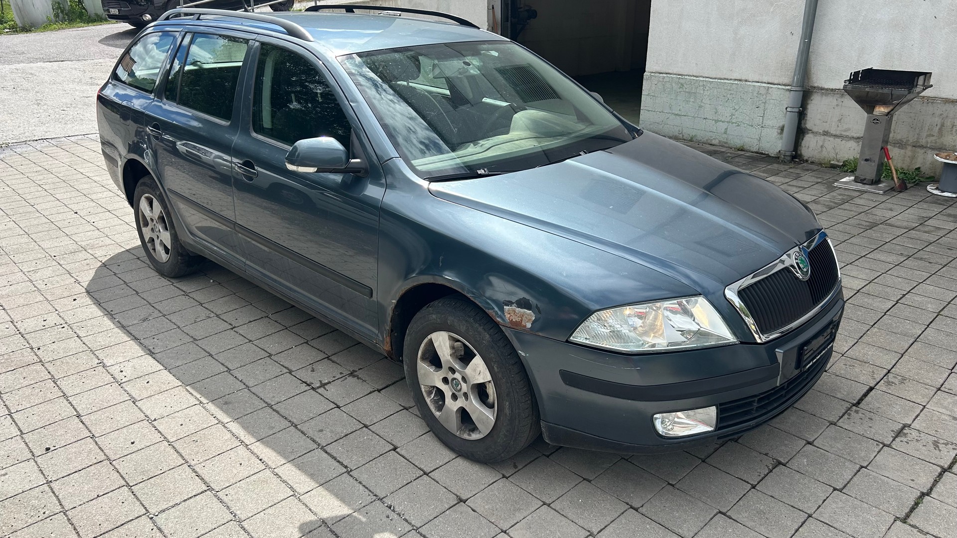 SKODA Octavia 1.9 TDI Adventure 4x4-image-0