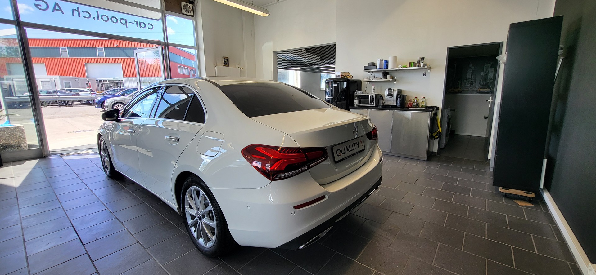 MERCEDES-BENZ A 200 Progressive 7G-DCT-image-8
