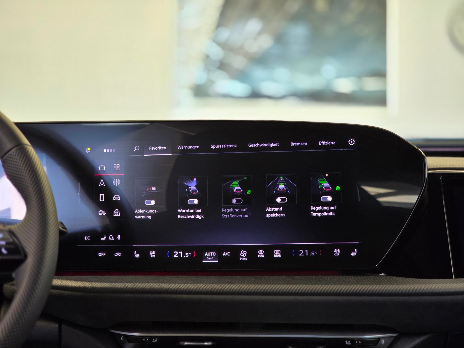 AUDI SQ5 TFSI quattro S-tronic-image-12