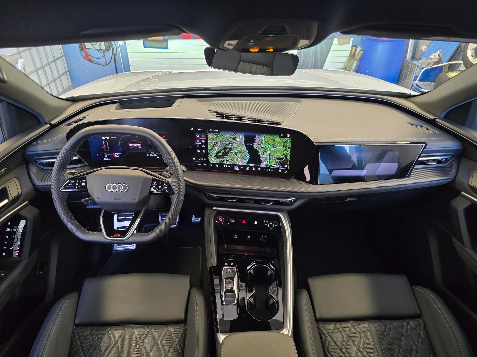 AUDI SQ5 TFSI quattro S-tronic-image-5