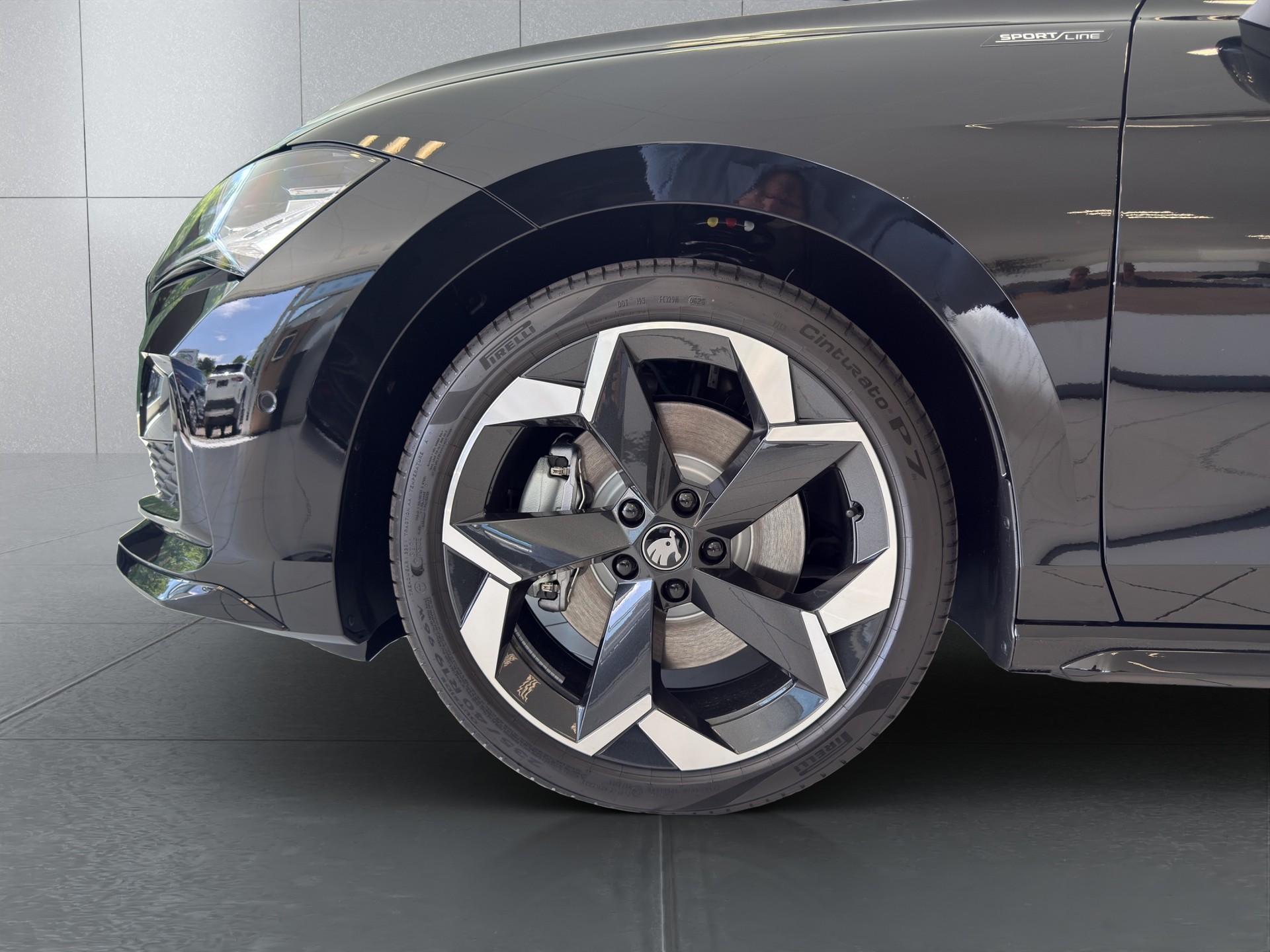 SKODA Superb Combi 2.0 TDi Sportline 4x4 DSG-image-6